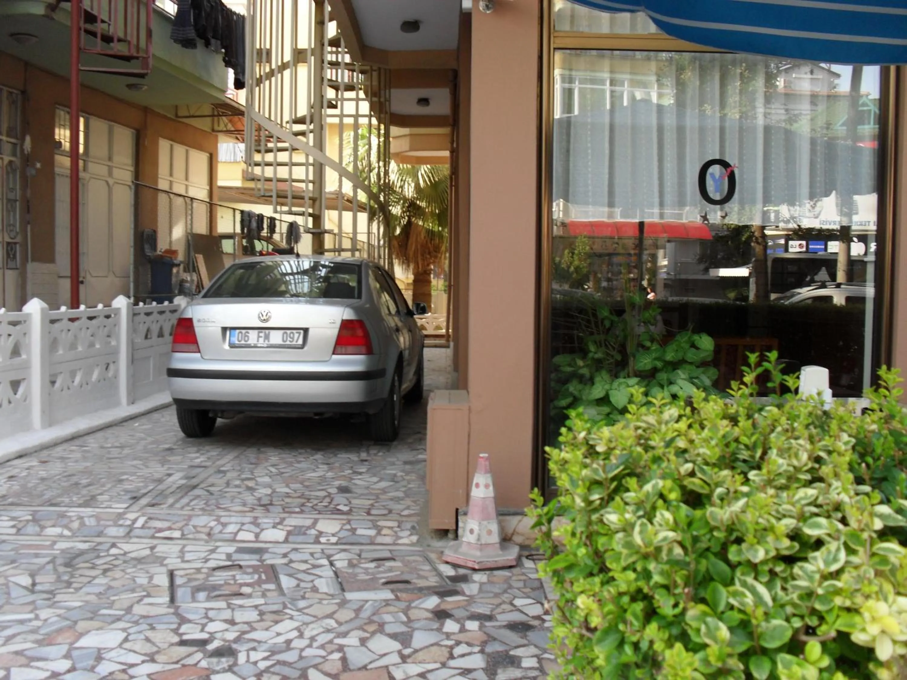 Parking in Hotel Yildirimoglu