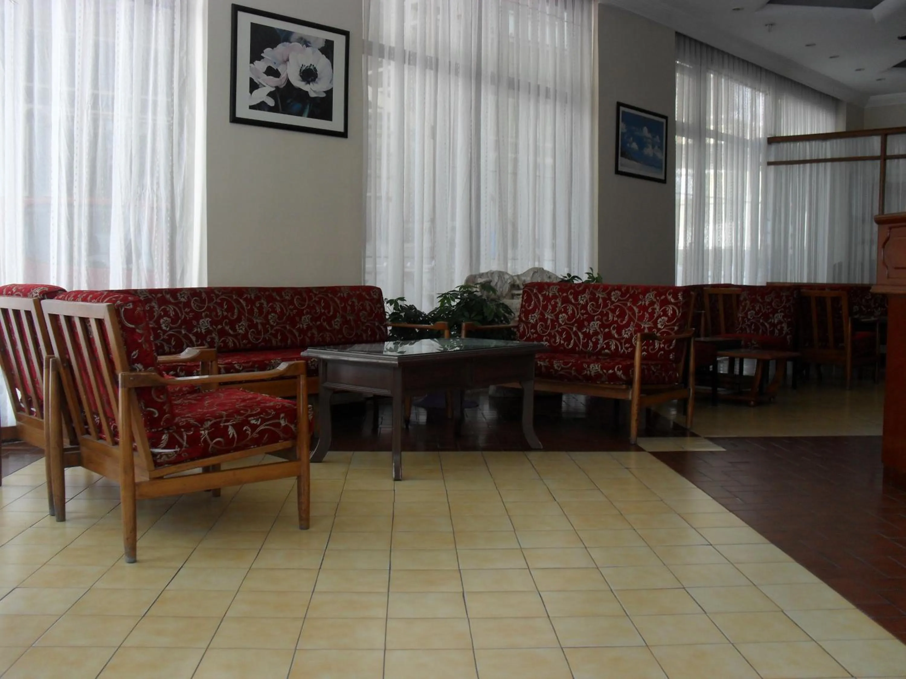 Seating area in Hotel Yildirimoglu