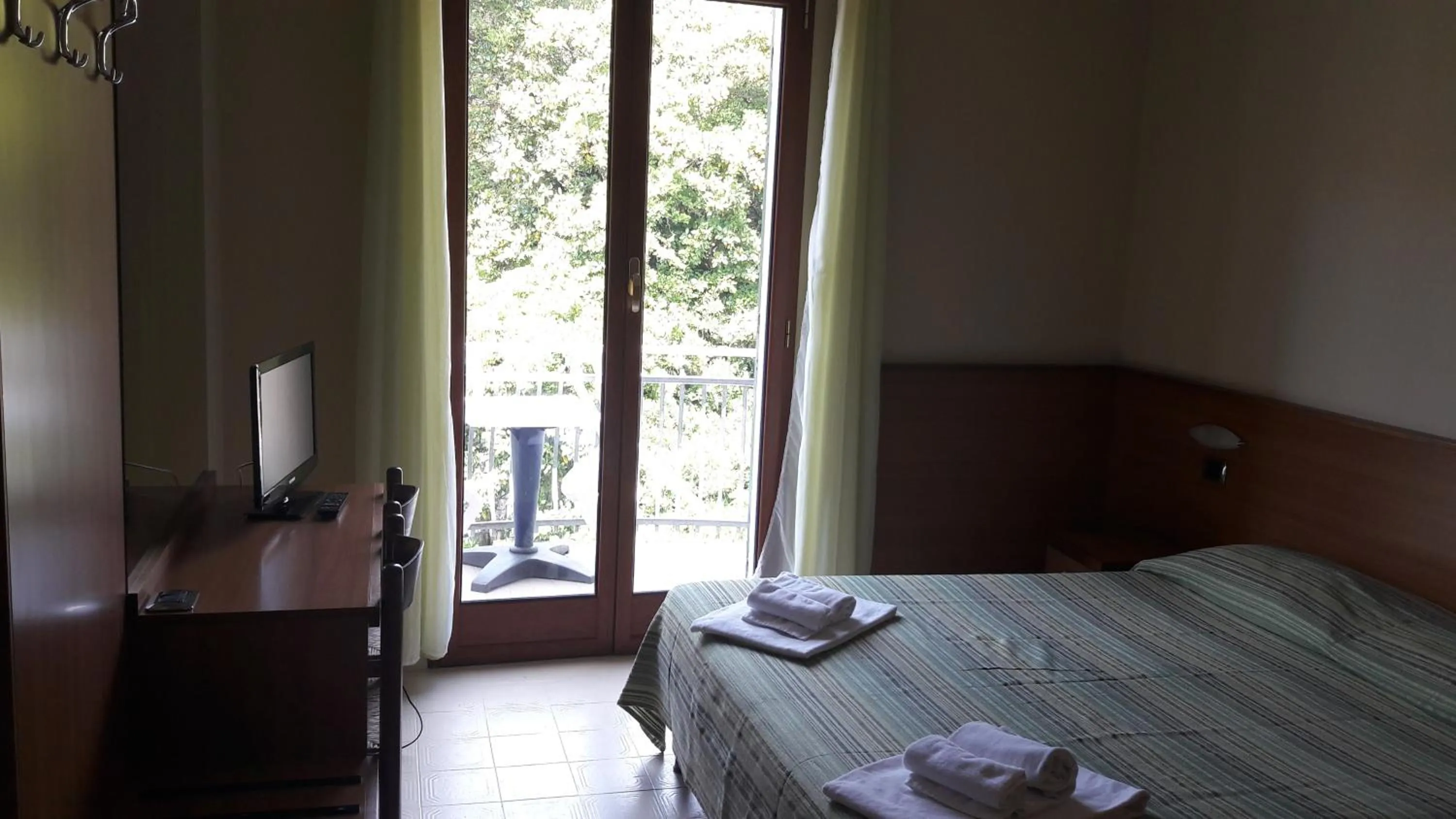 Photo of the whole room, Bed in Hotel Residence Moneglia