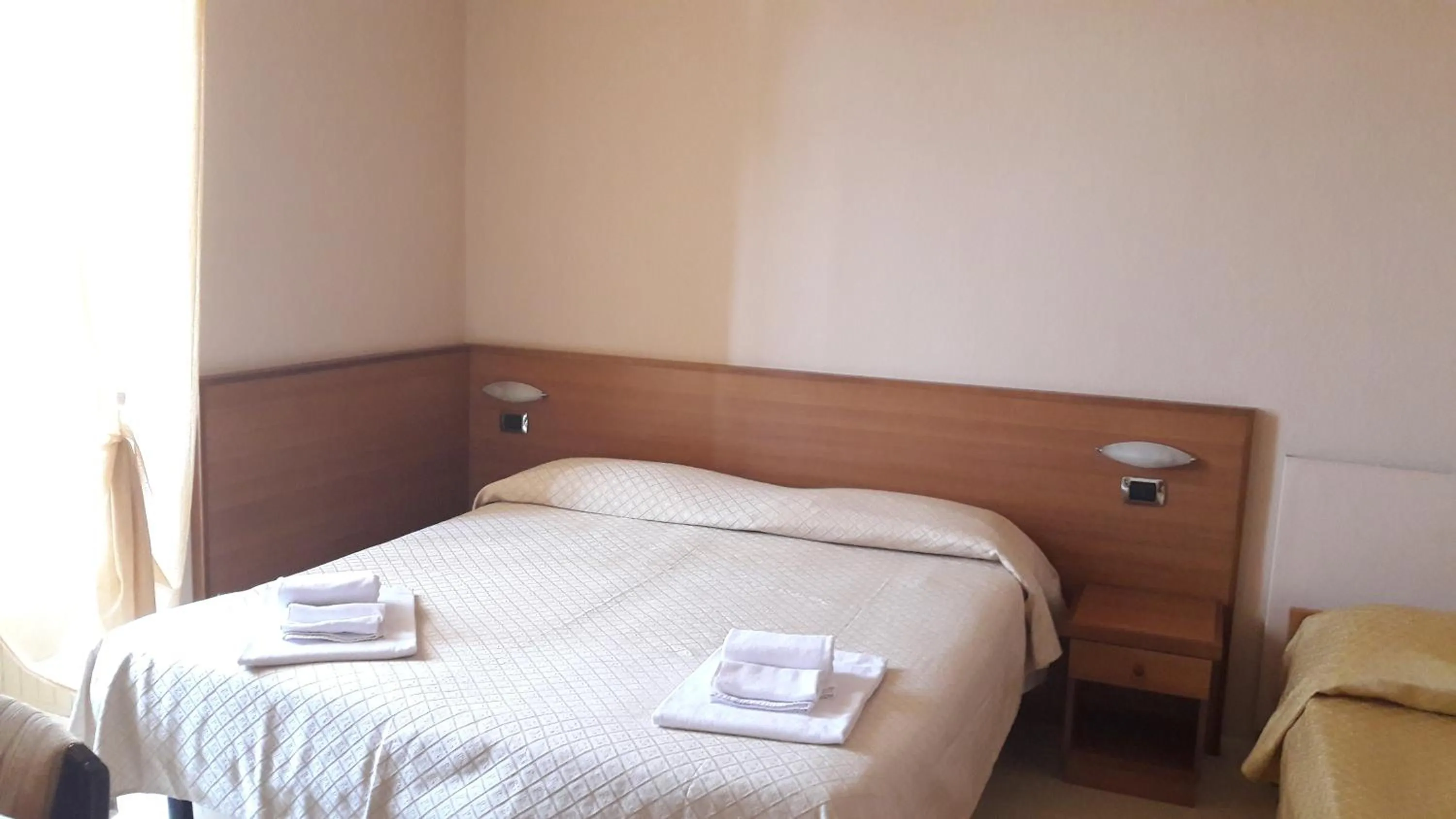 Bedroom, Bed in Hotel Residence Moneglia
