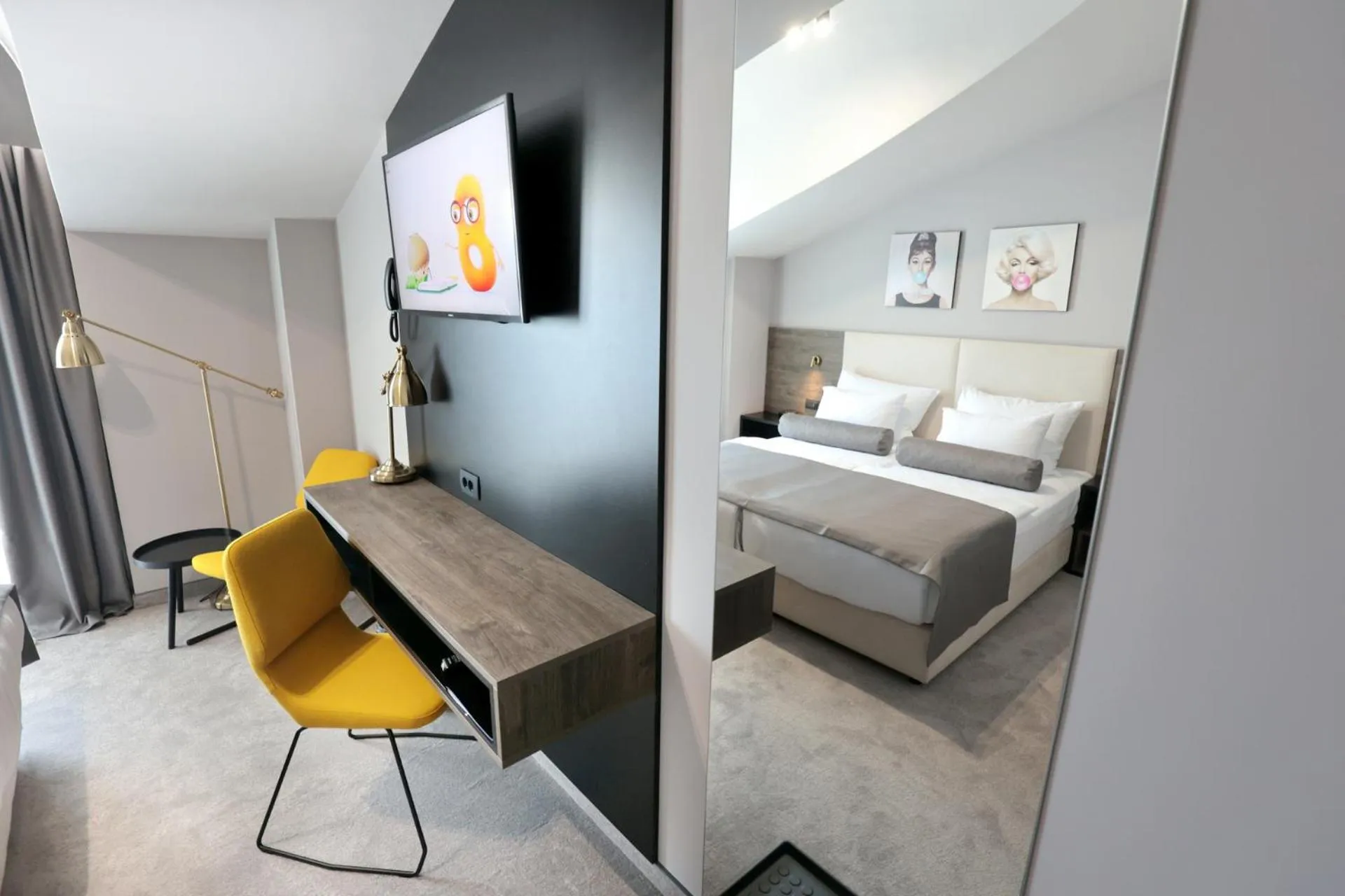 Bedroom, Bed in Hotel Milenij