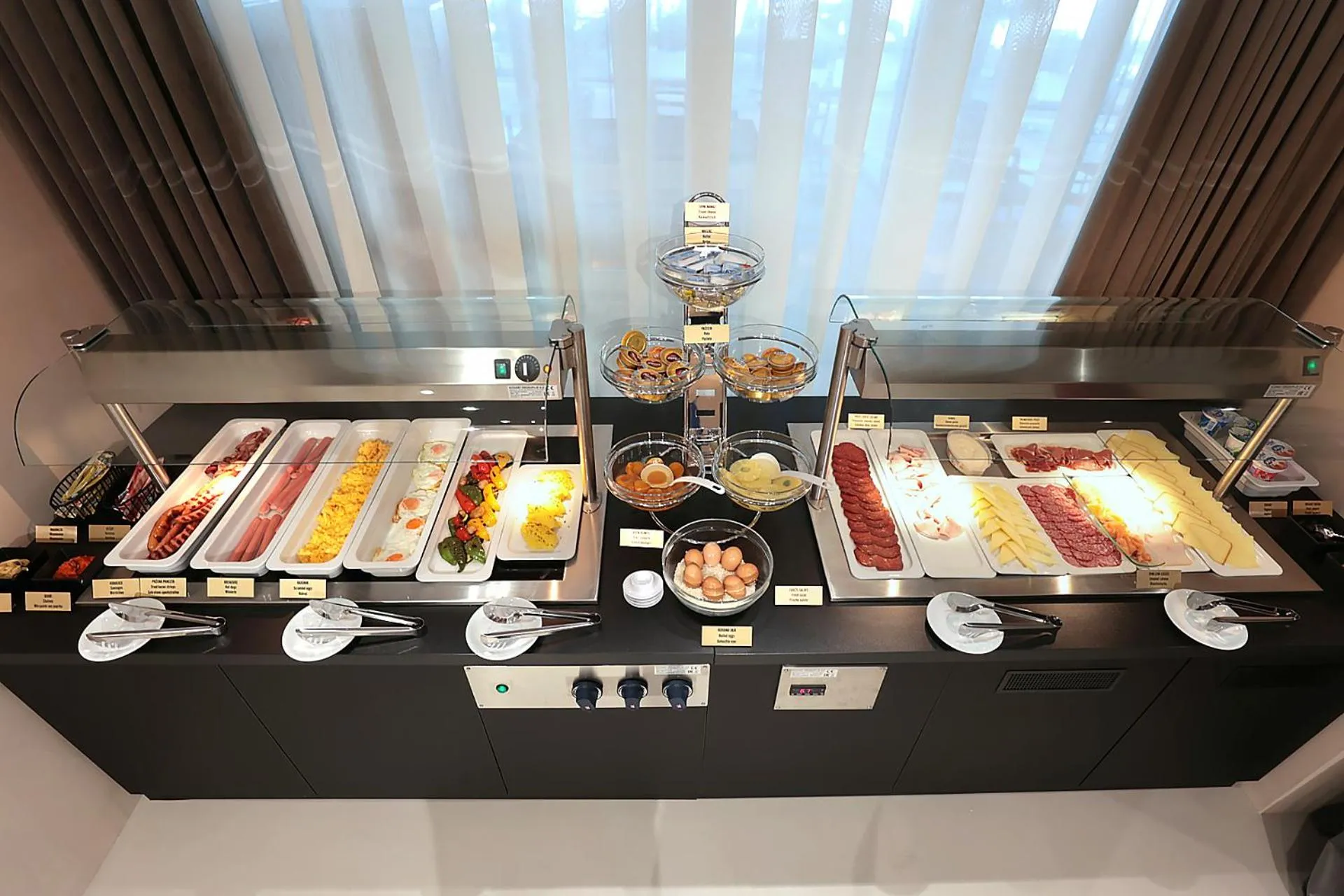 Breakfast in Hotel Milenij