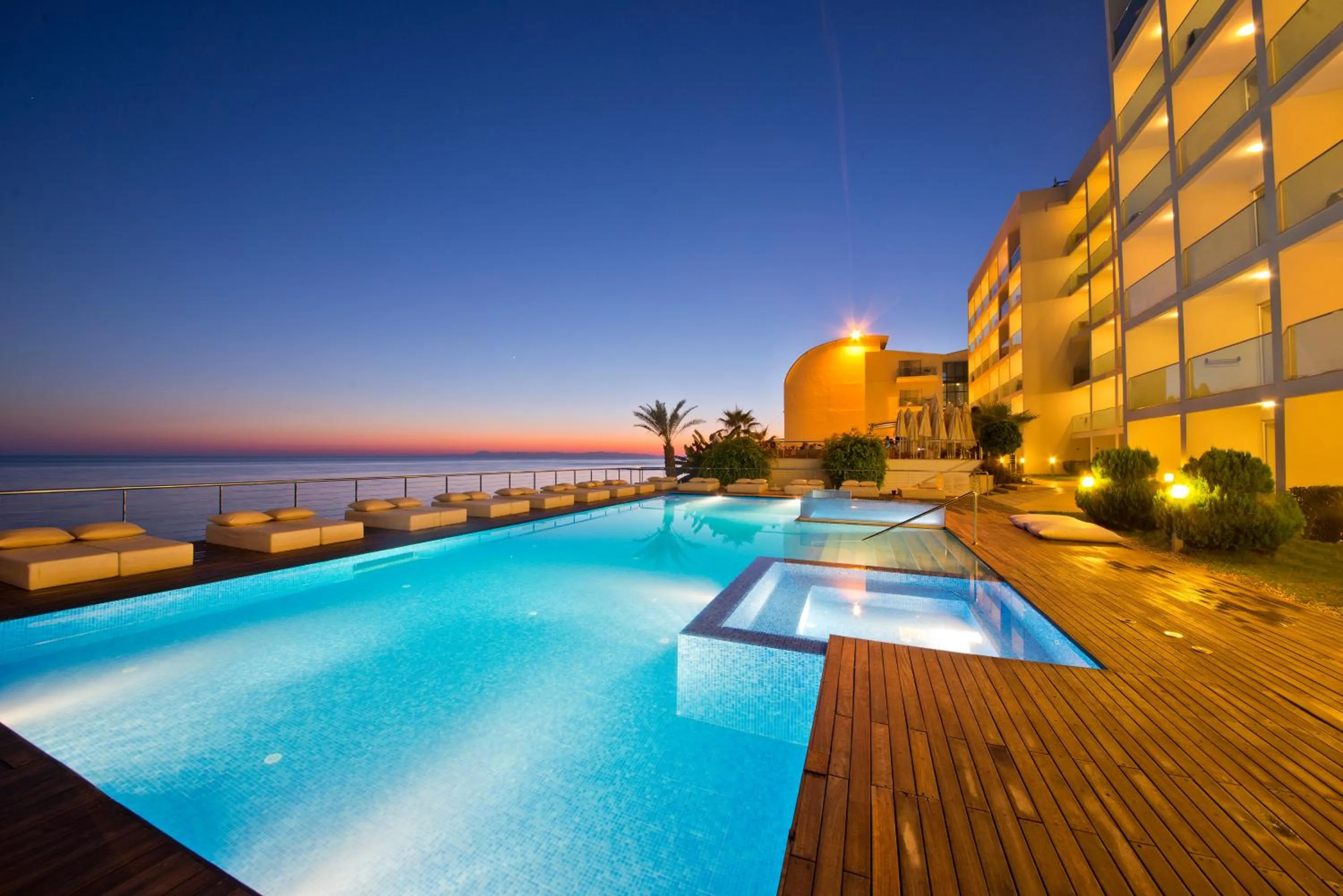 Swimming pool in Yalihan Una