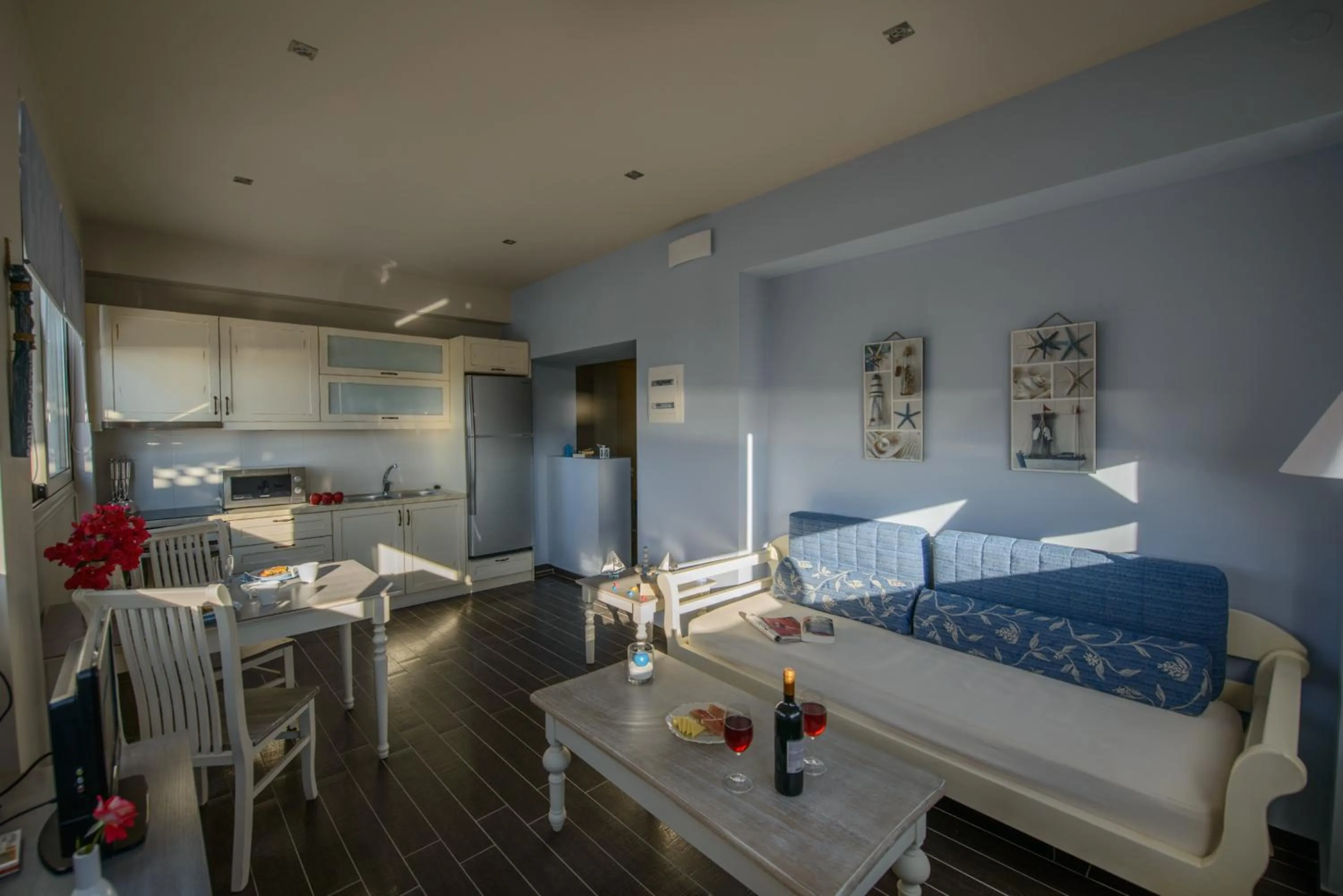 Living room, Bed in Lenikos Resort