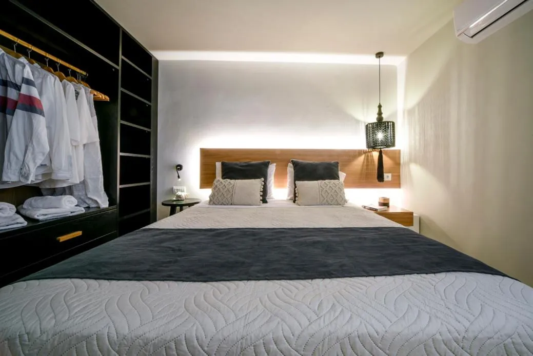 Bed in Lenikos Resort