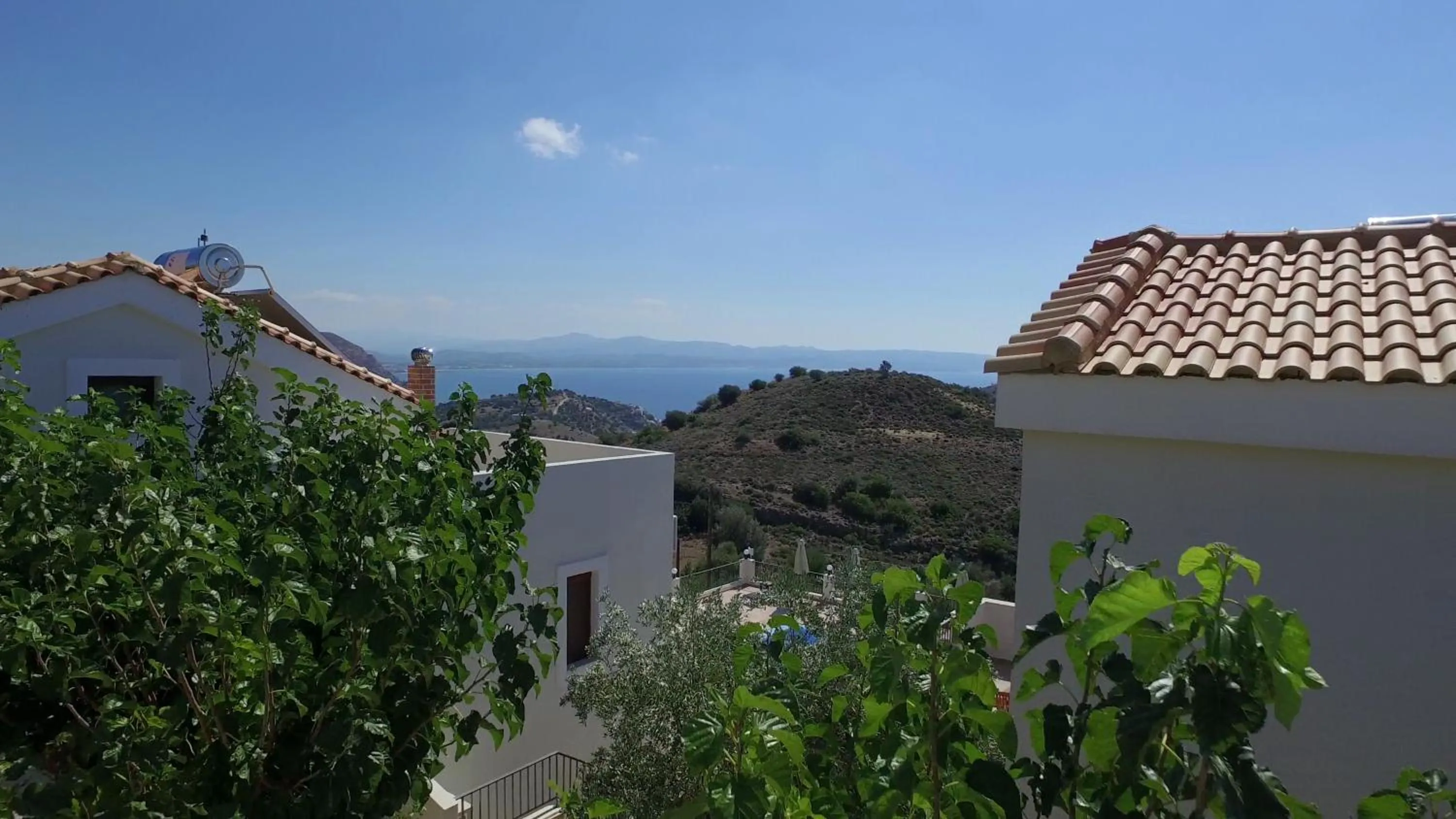 Day in Lenikos Resort