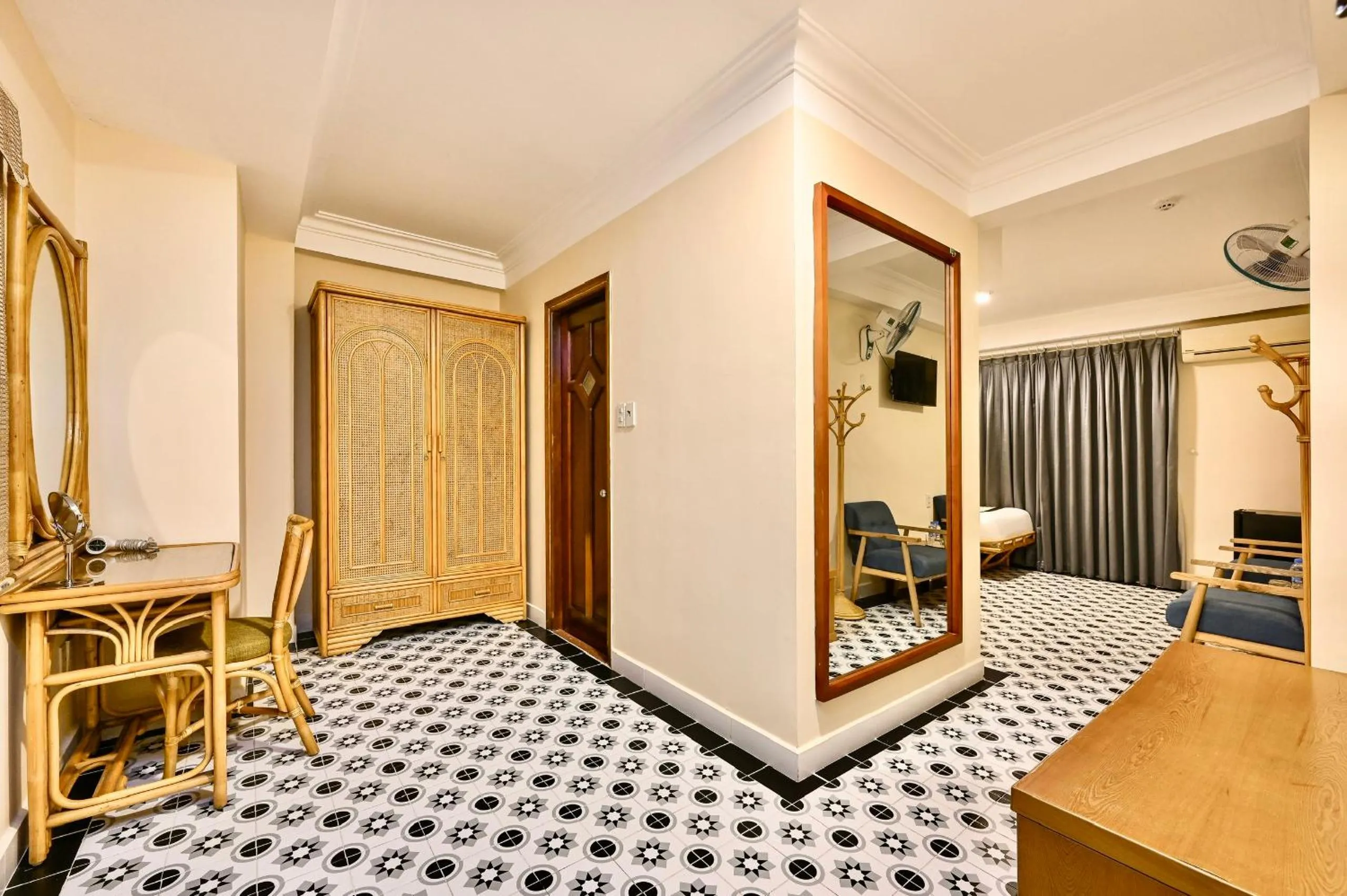 Spring House Saigon central park