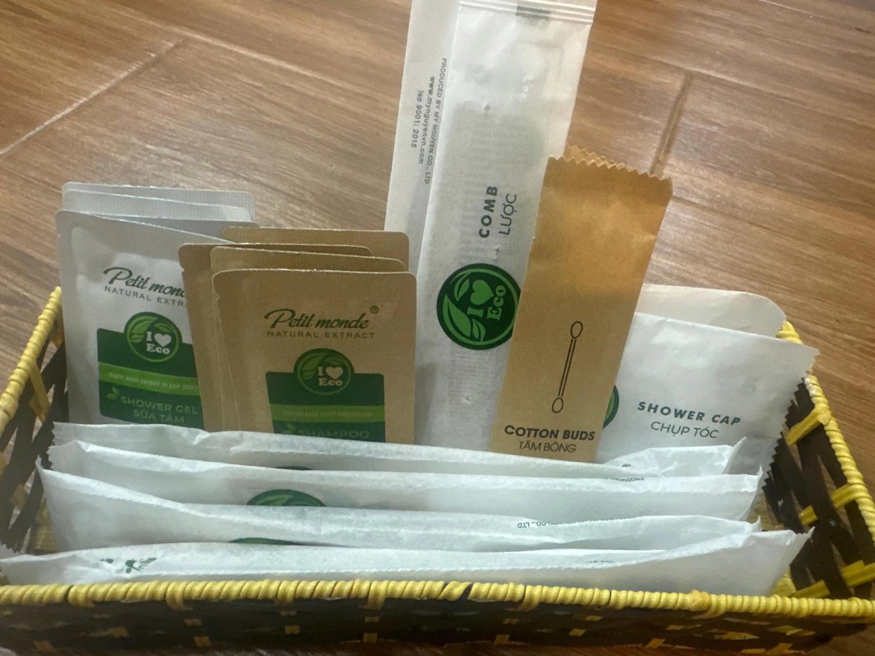 Bathroom in Moc Tra Hotel