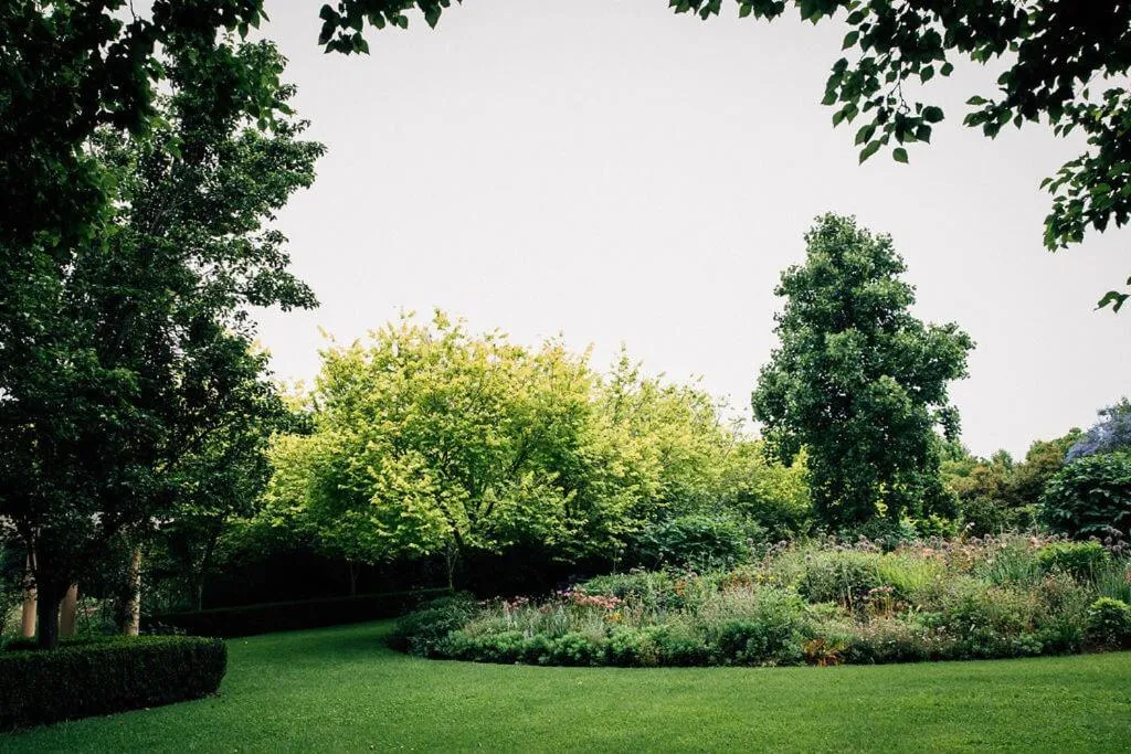 Day in Chanticleer Gardens Barn cottage with a Pool