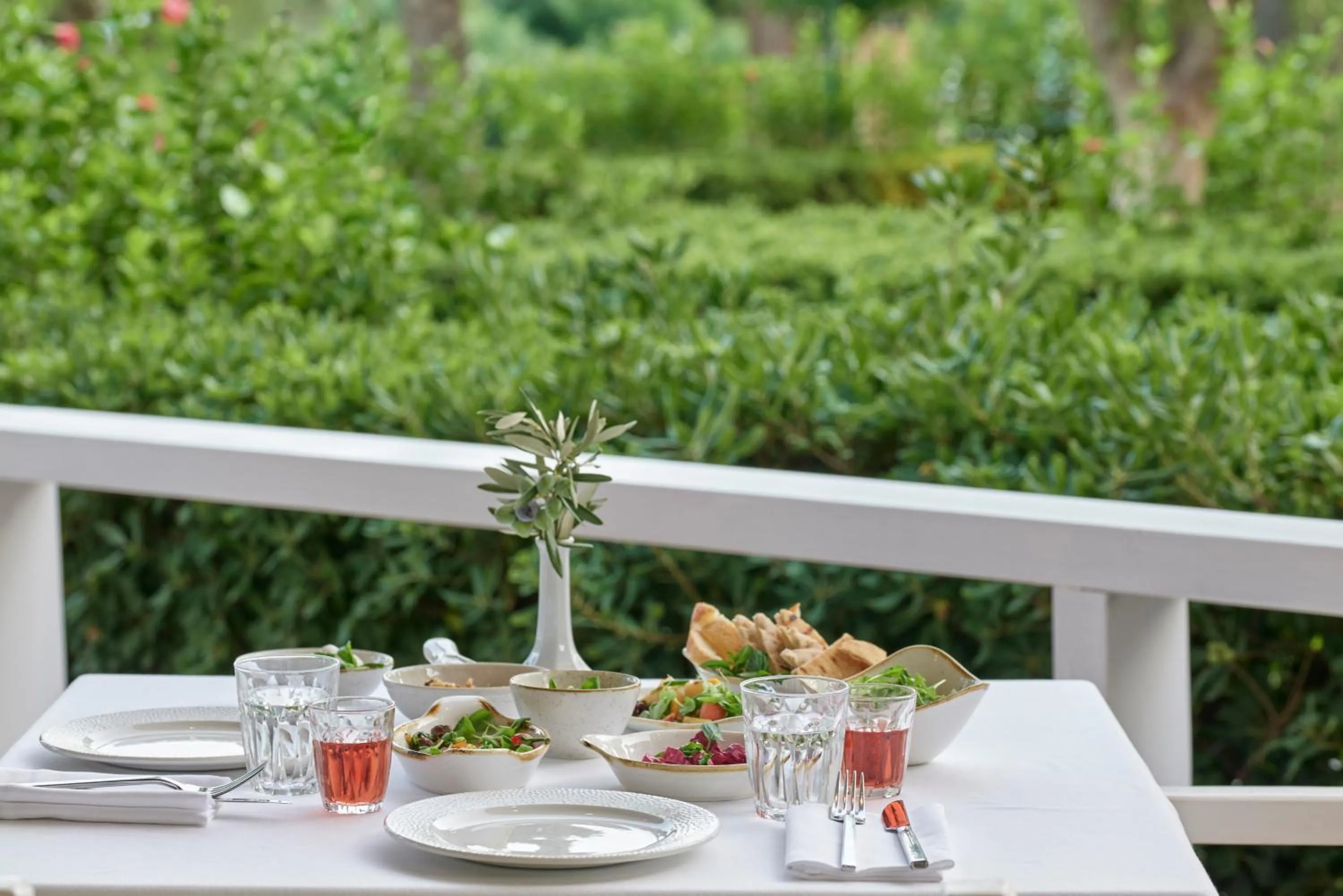 Garden in Esperos Palace Resort & Spa