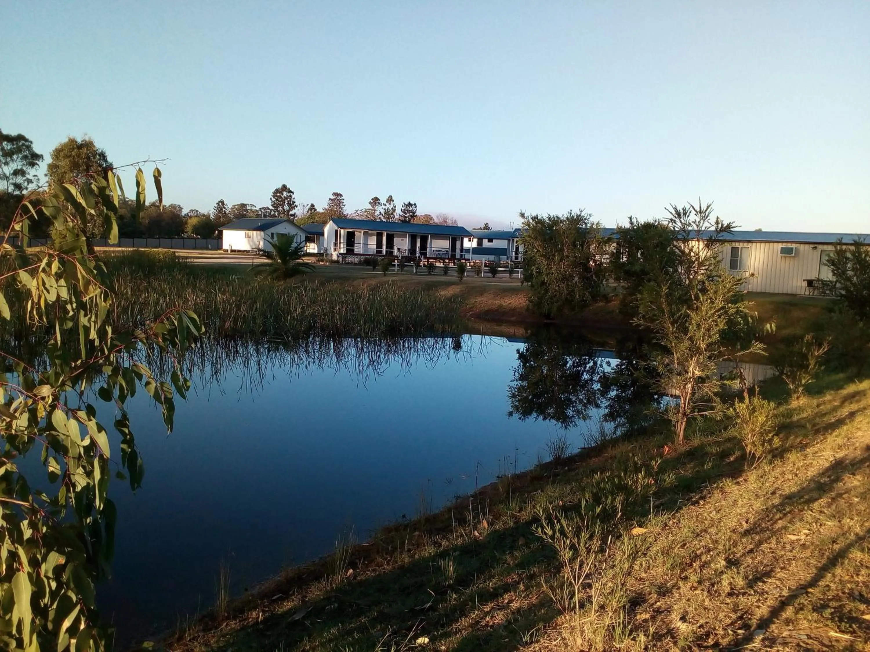 Property building in Wondai Accommodation Units And Villas
