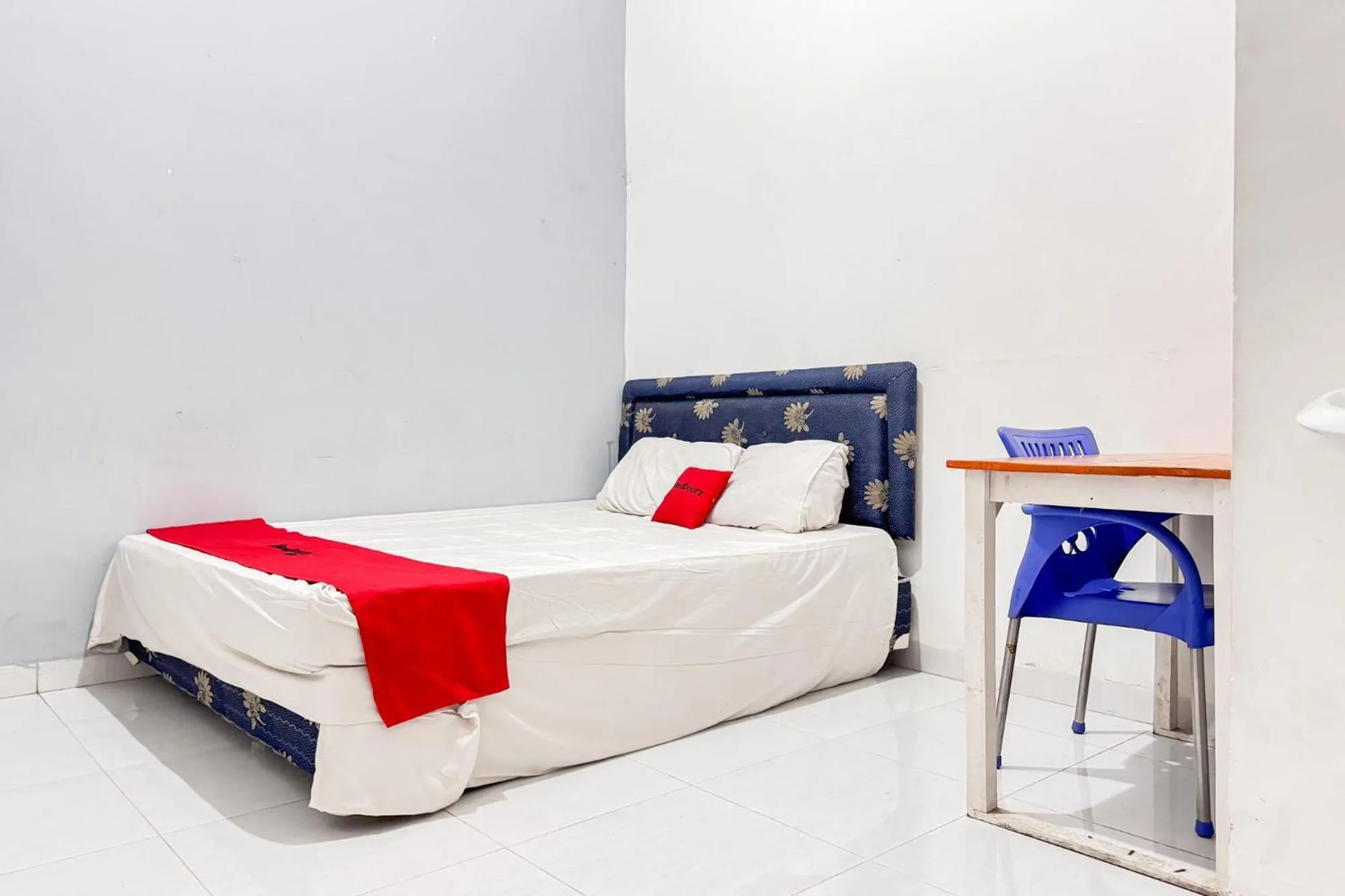 Bedroom, Bed in Wisma Hiro Pertiwi
