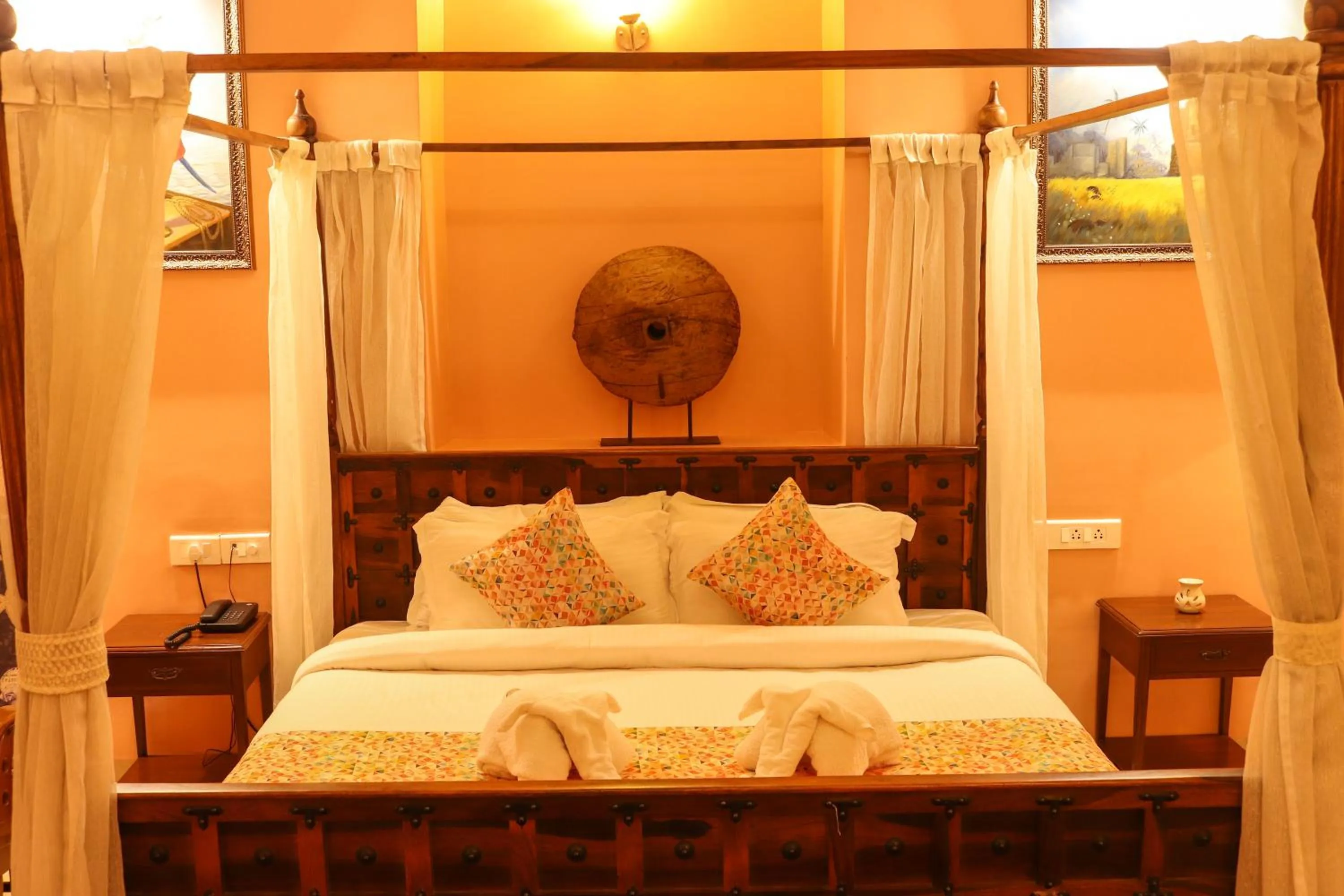 Bed in Surya Kiran Heritage Hotel
