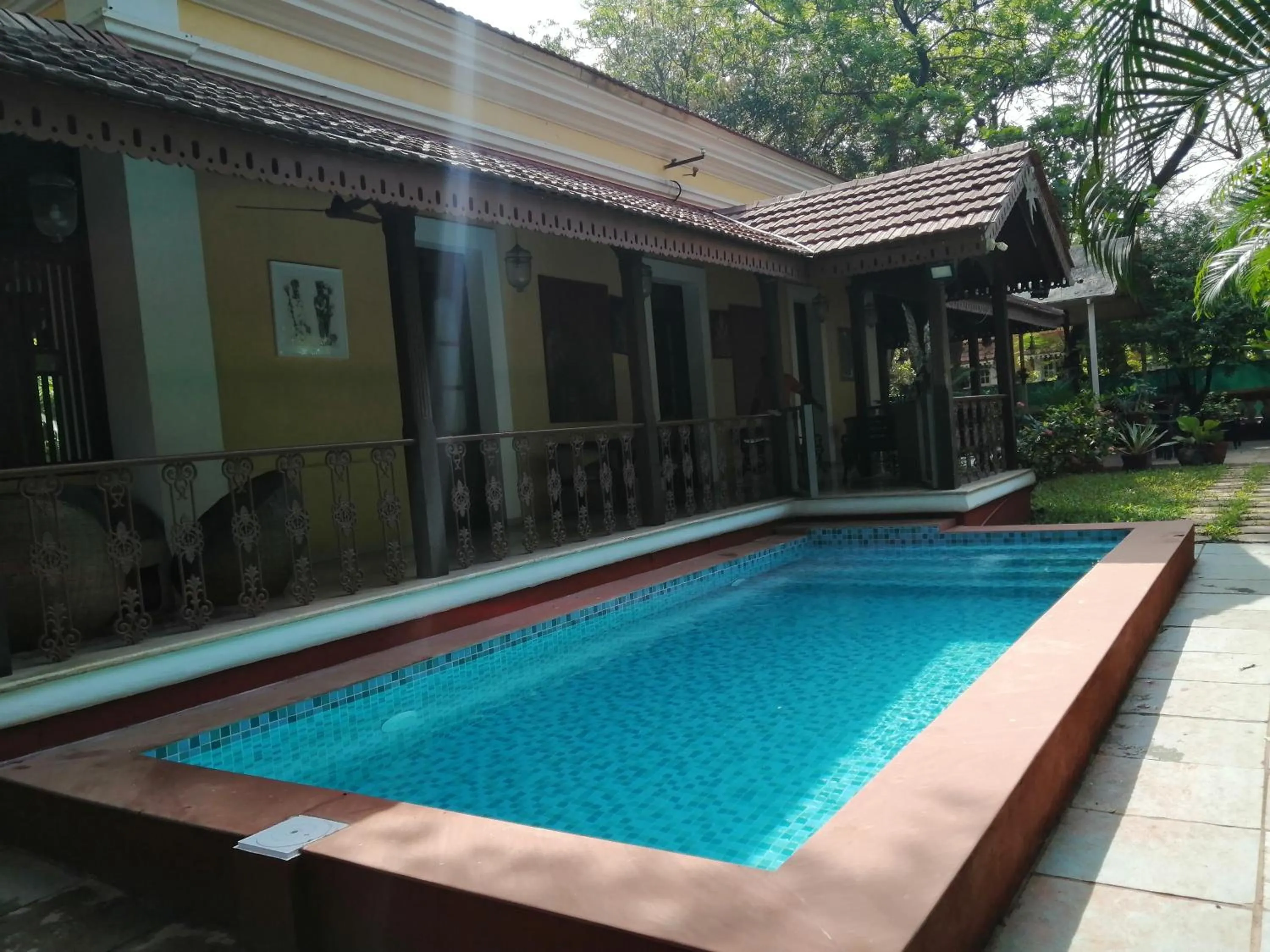Swimming pool in Surya Kiran Heritage Hotel