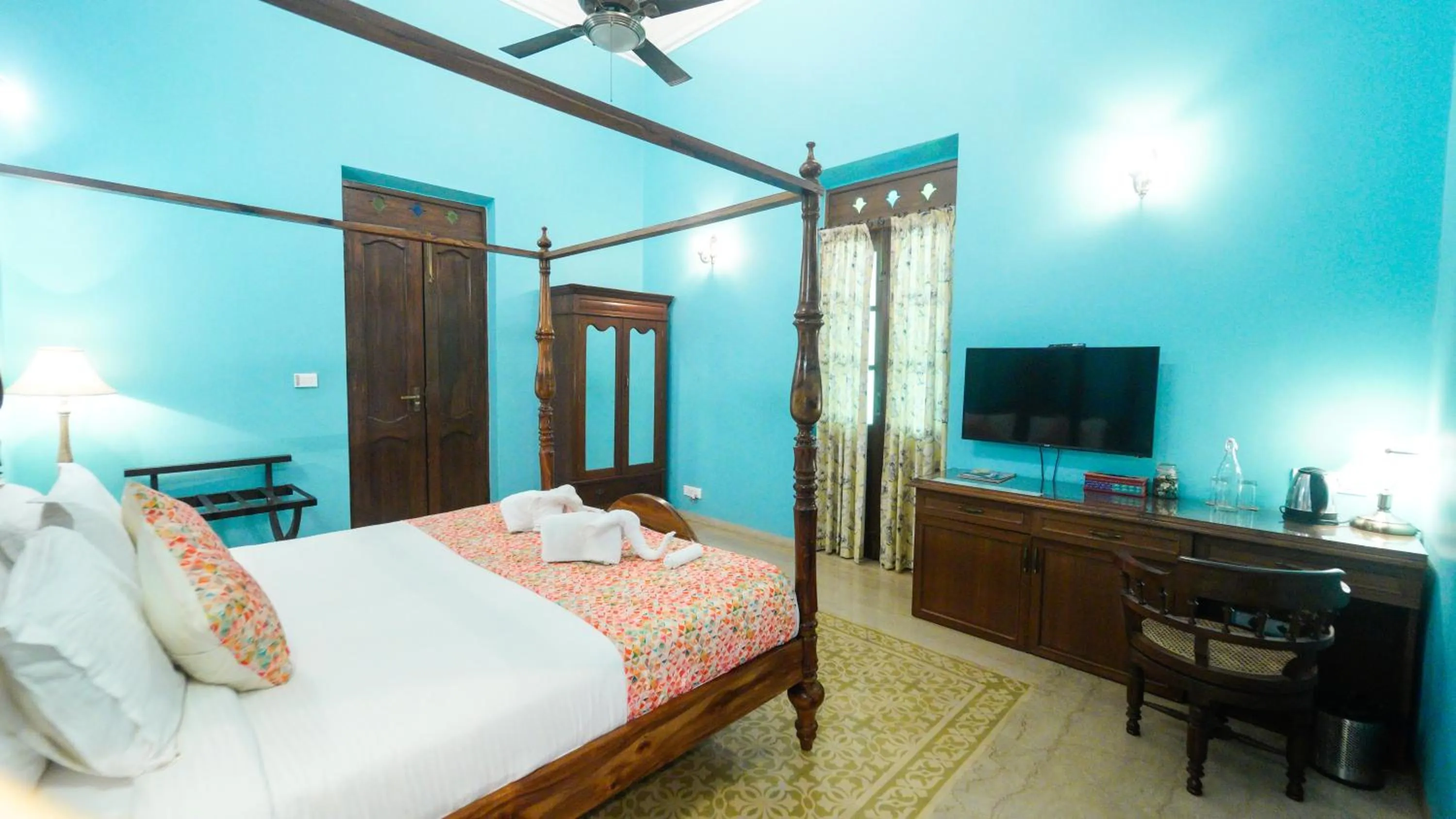 Bed in Surya Kiran Heritage Hotel