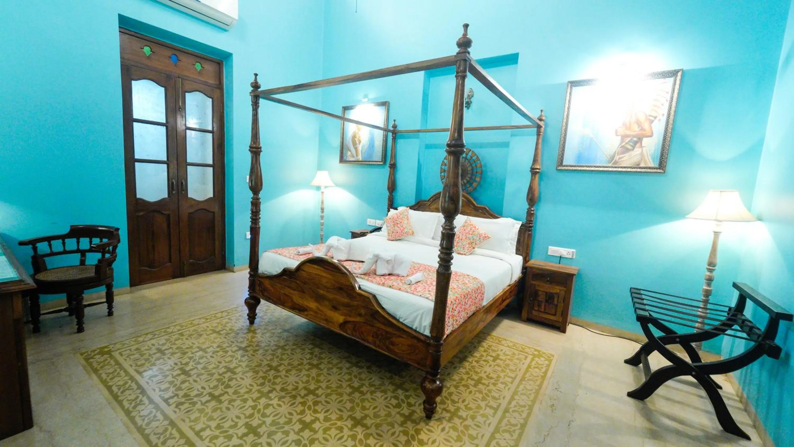 Bed in Surya Kiran Heritage Hotel