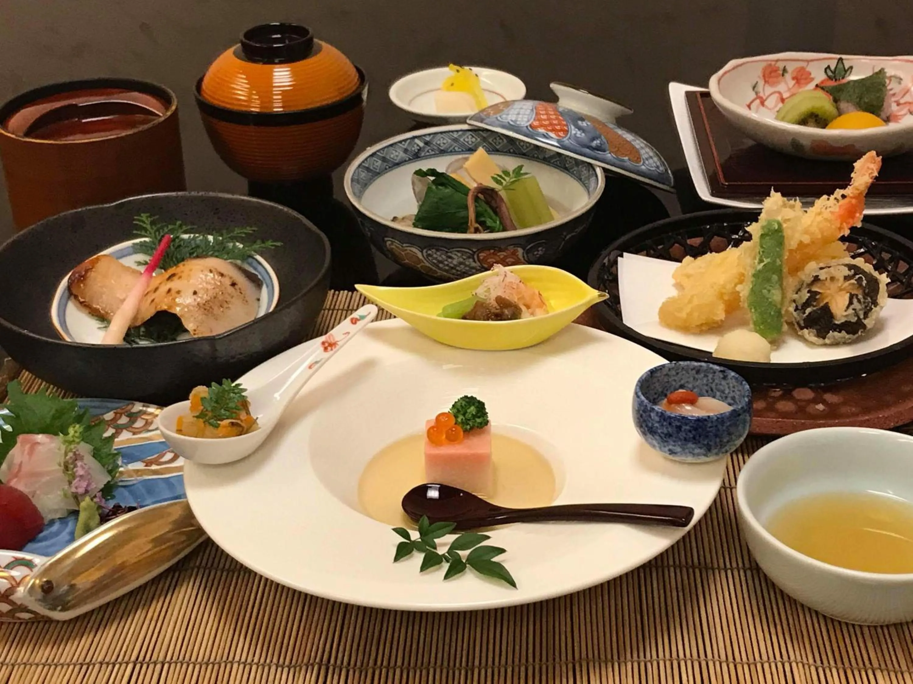 Lunch in Mikawawan Resort Linx