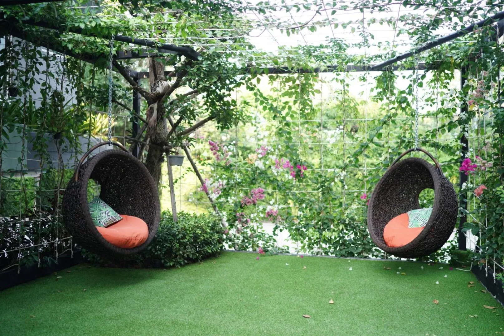 Neighbourhood in Wisdom Hotel & Residence