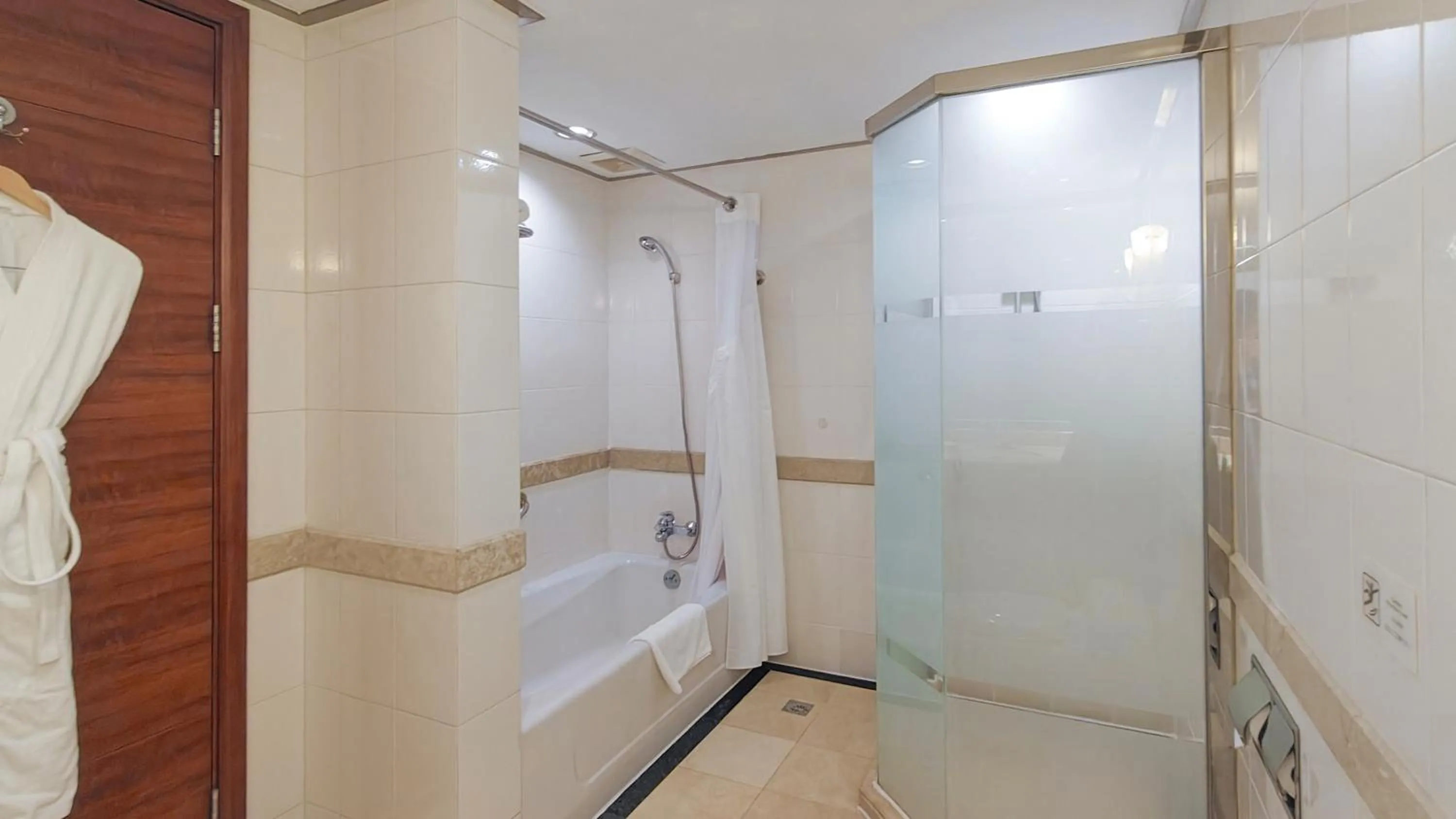 Holiday Inn Shenzhen Donghua by IHG