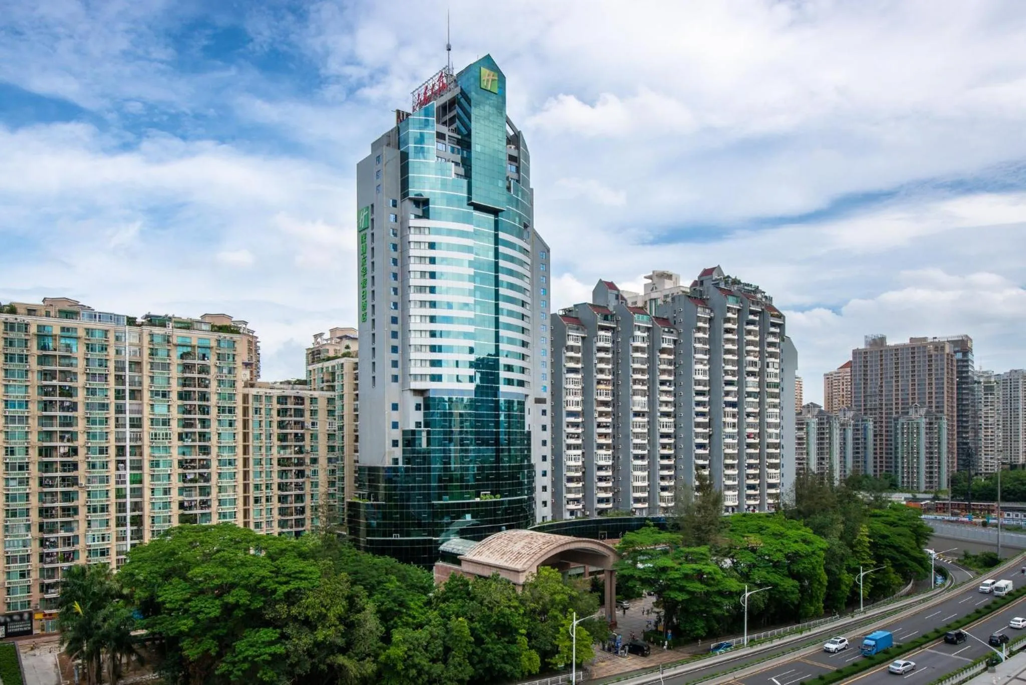 Property building in Holiday Inn Shenzhen Donghua by IHG