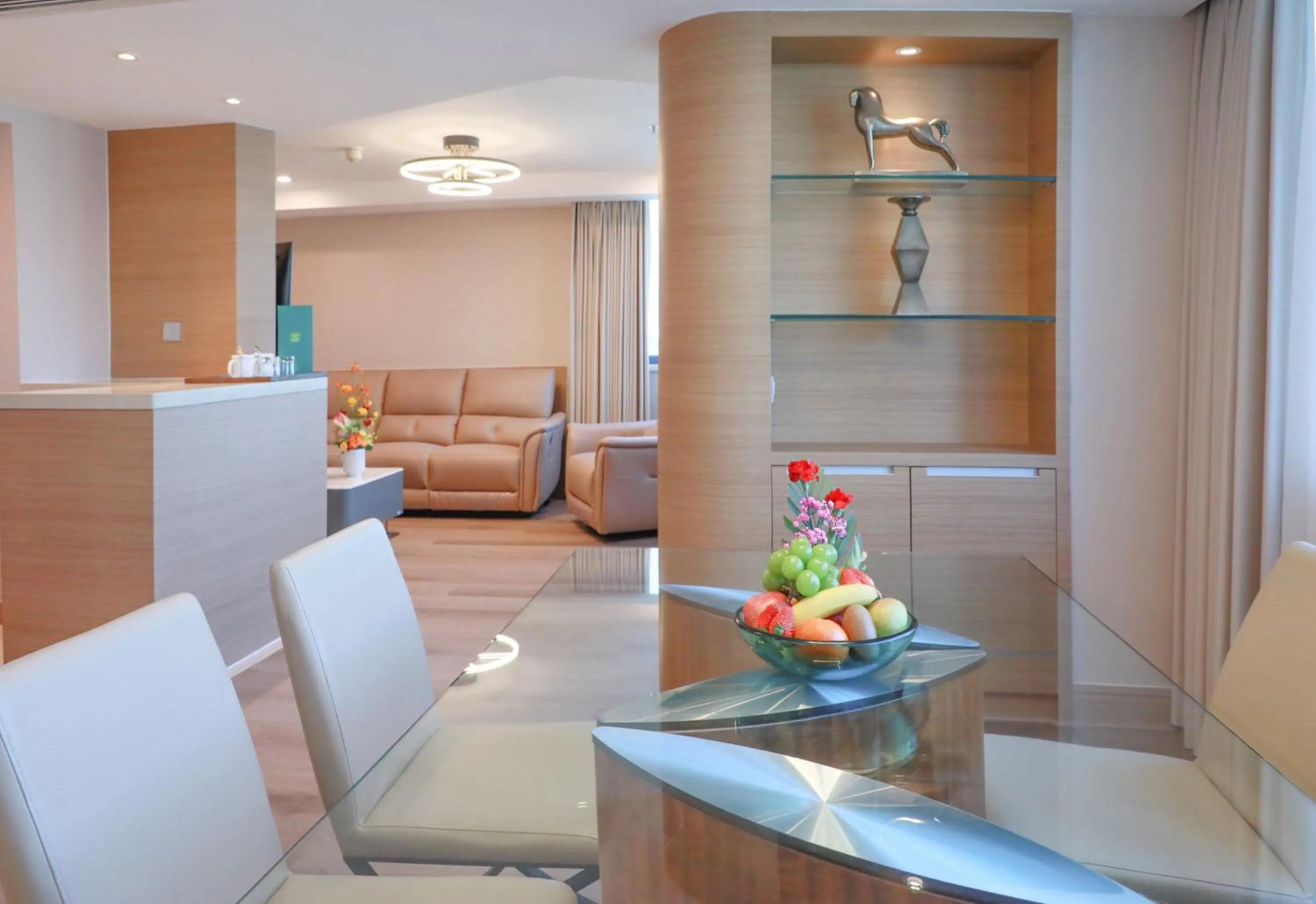 Photo of the whole room in Holiday Inn Shenzhen Donghua by IHG