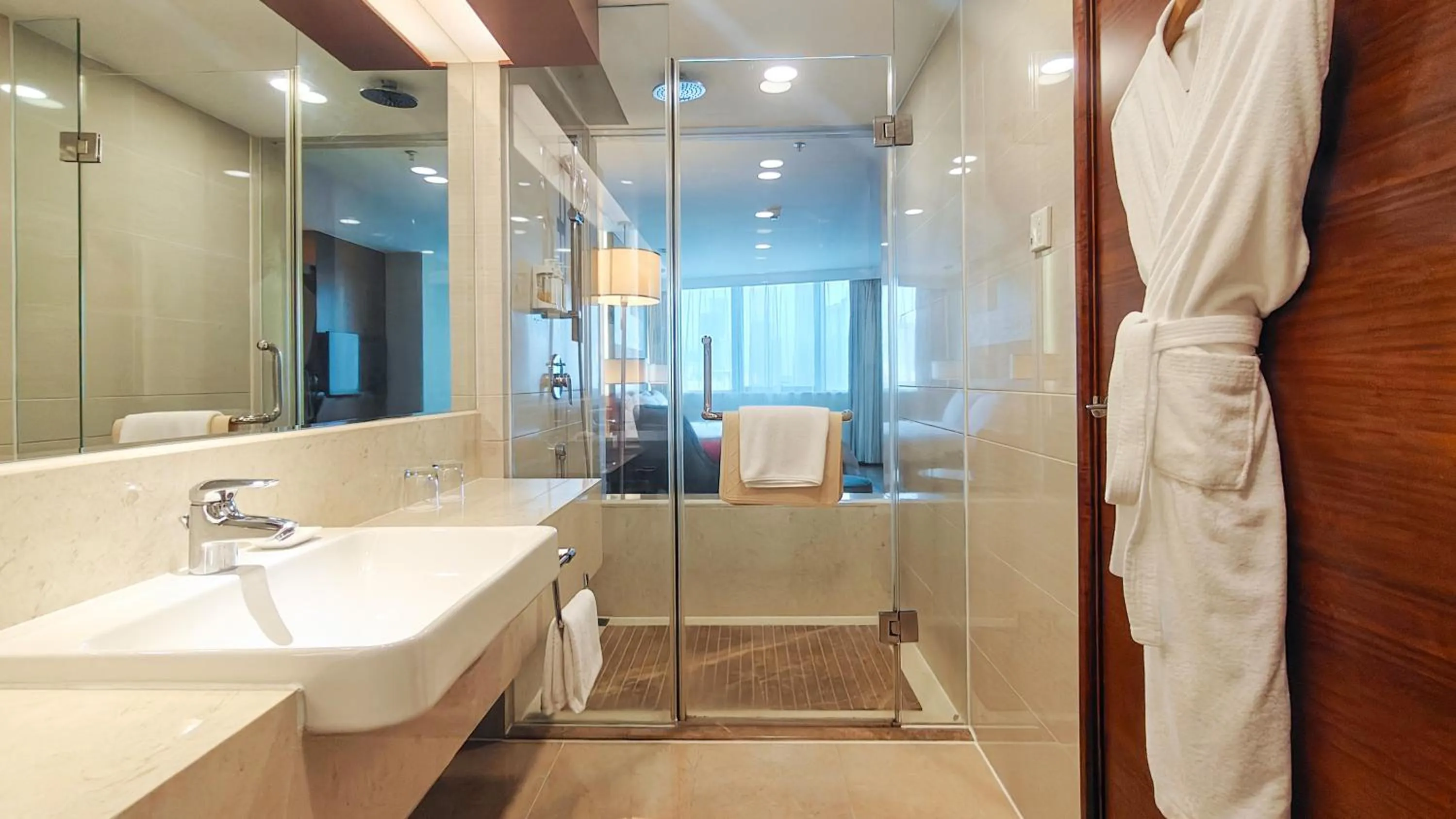 Holiday Inn Shenzhen Donghua by IHG