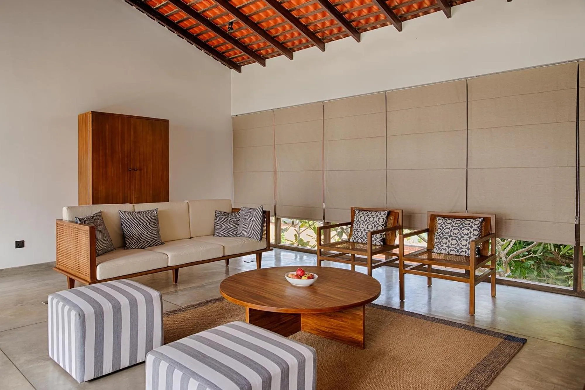 On site in Jetwing Villa 700