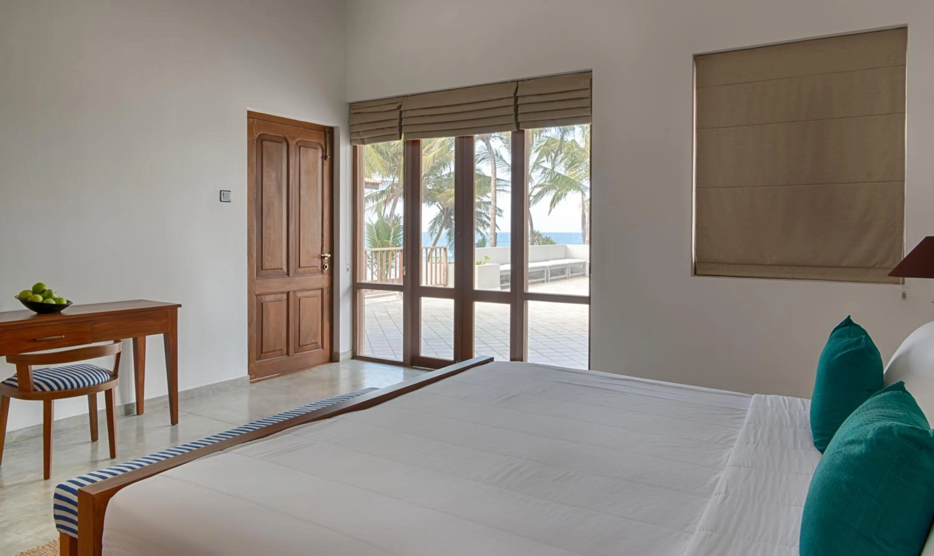 Bedroom, Bed in Jetwing Villa 700