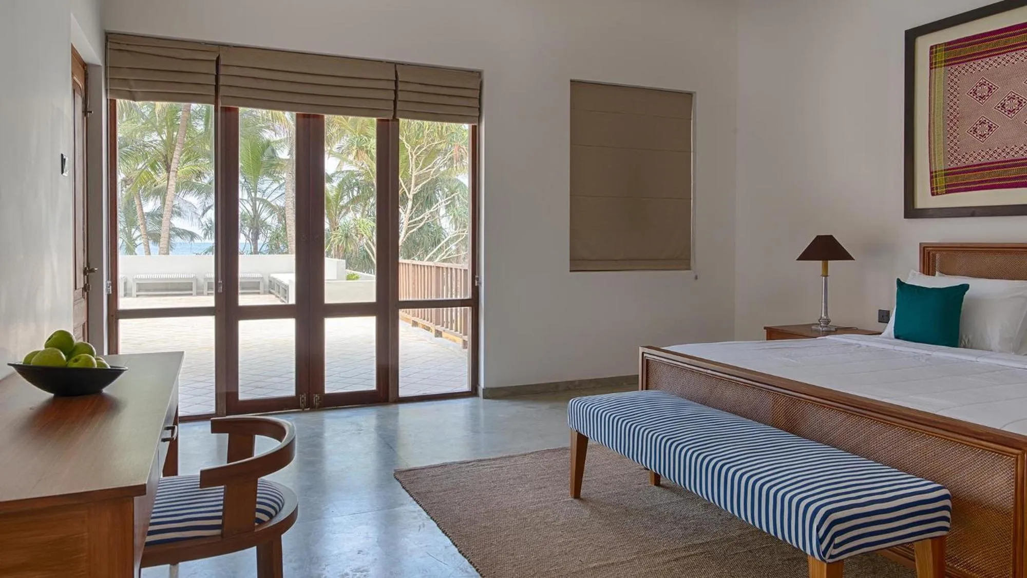 Sea view, Bed in Jetwing Villa 700