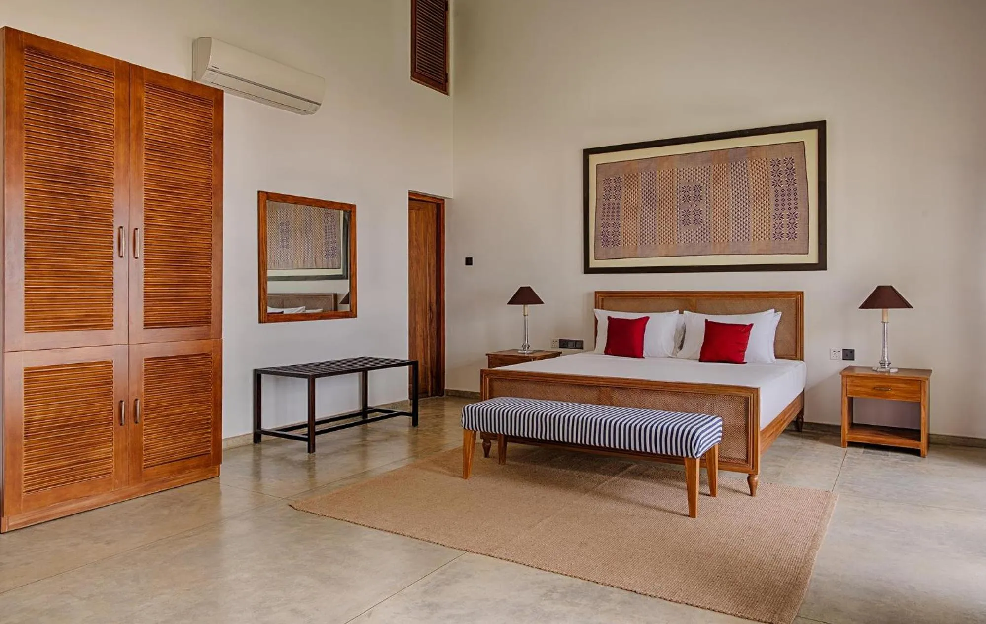 Bedroom, Bed in Jetwing Villa 700