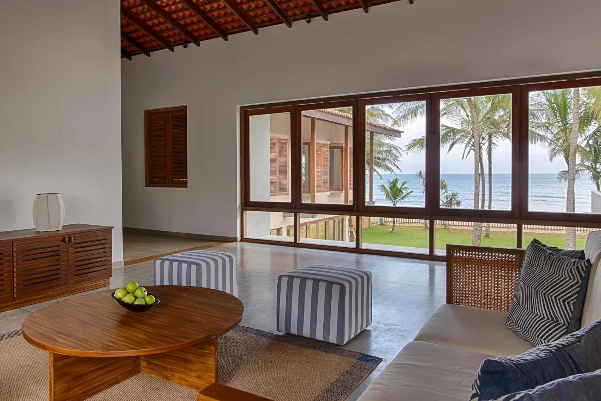 Living room in Jetwing Villa 700