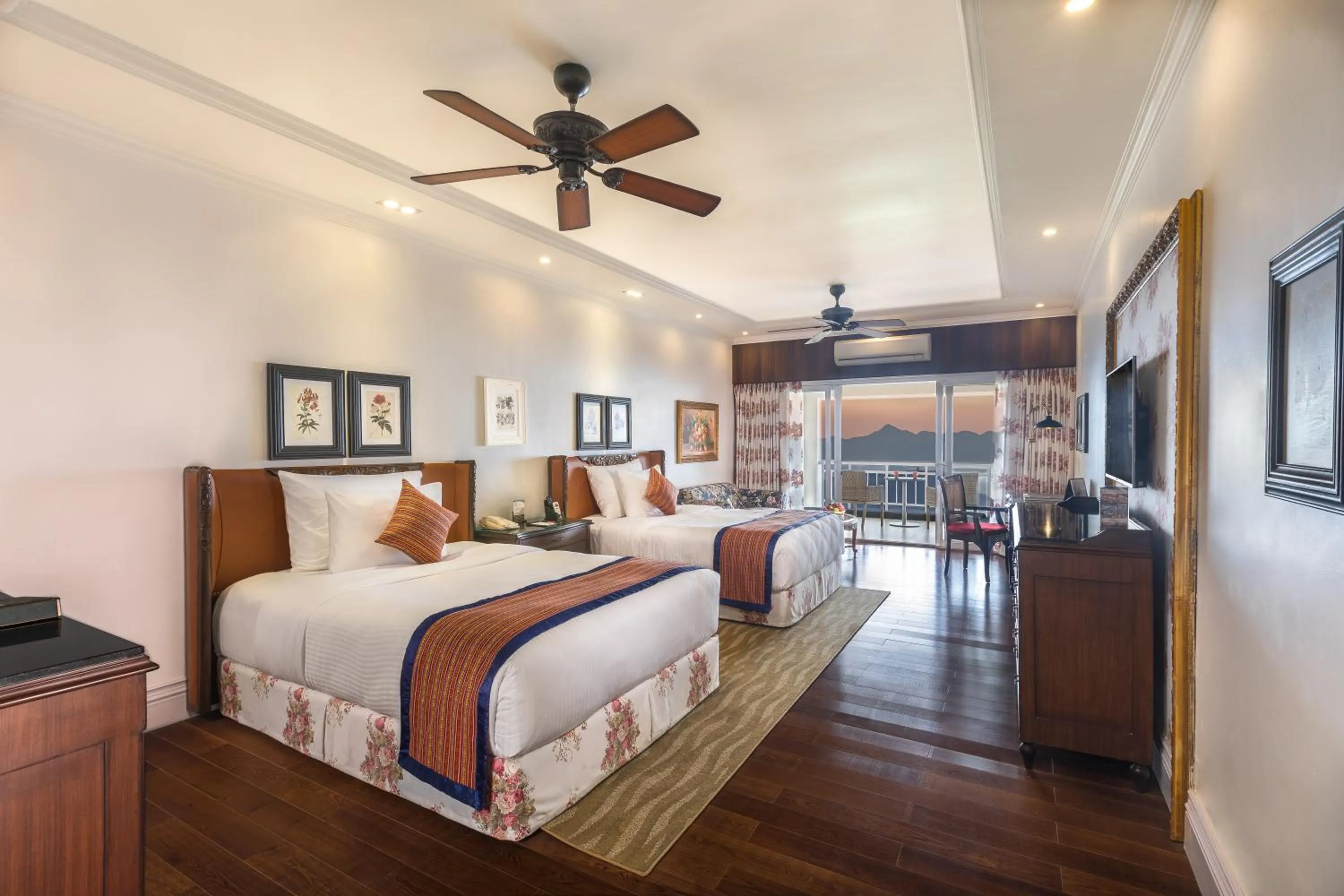 Bed in MAYFAIR Himalayan Spa Resort