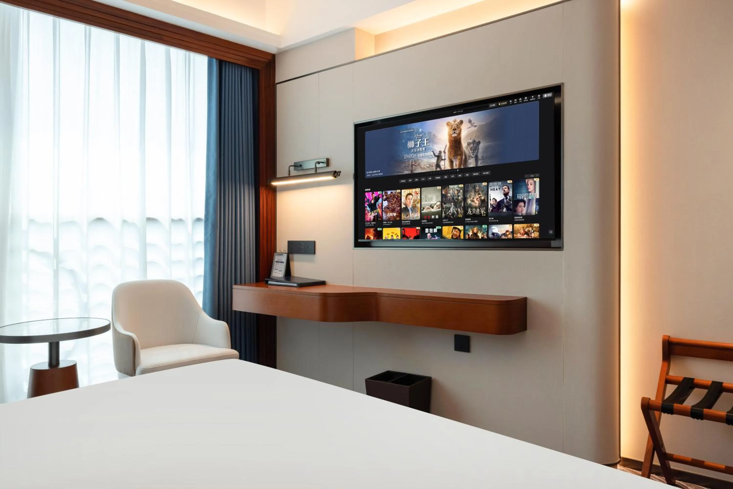 Photo of the whole room, Bed in Ocean Hotel Guangzhou