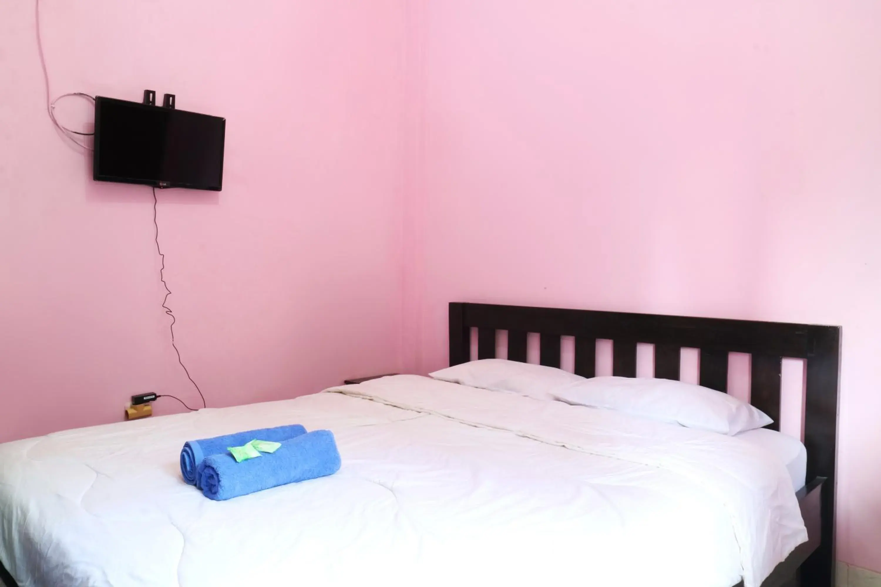 Standard Double Room in Anantaya Home Denpasar Standard Double Room in Anantaya Home Denpasar