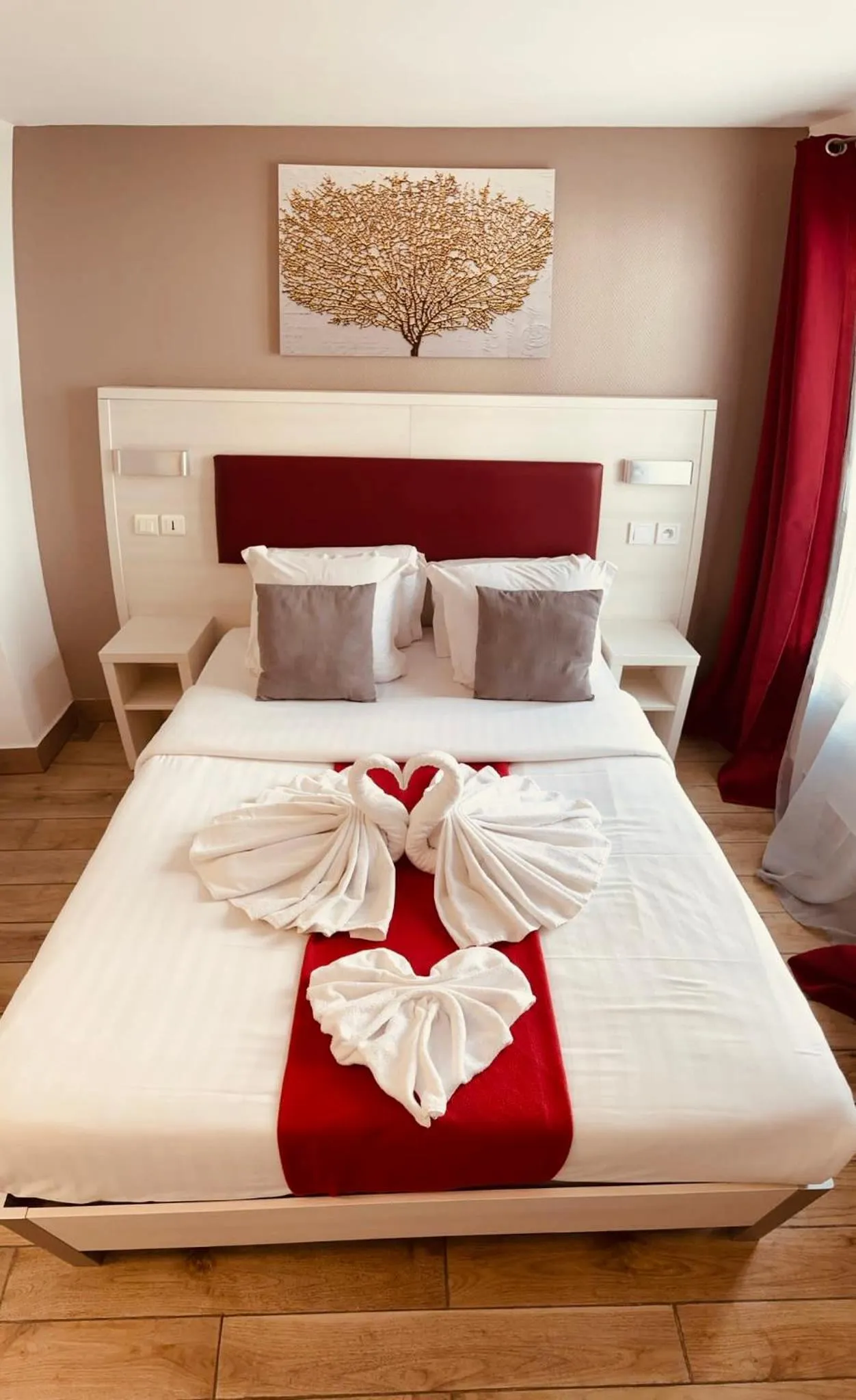 Bed in Pavillon Opéra Lafayette