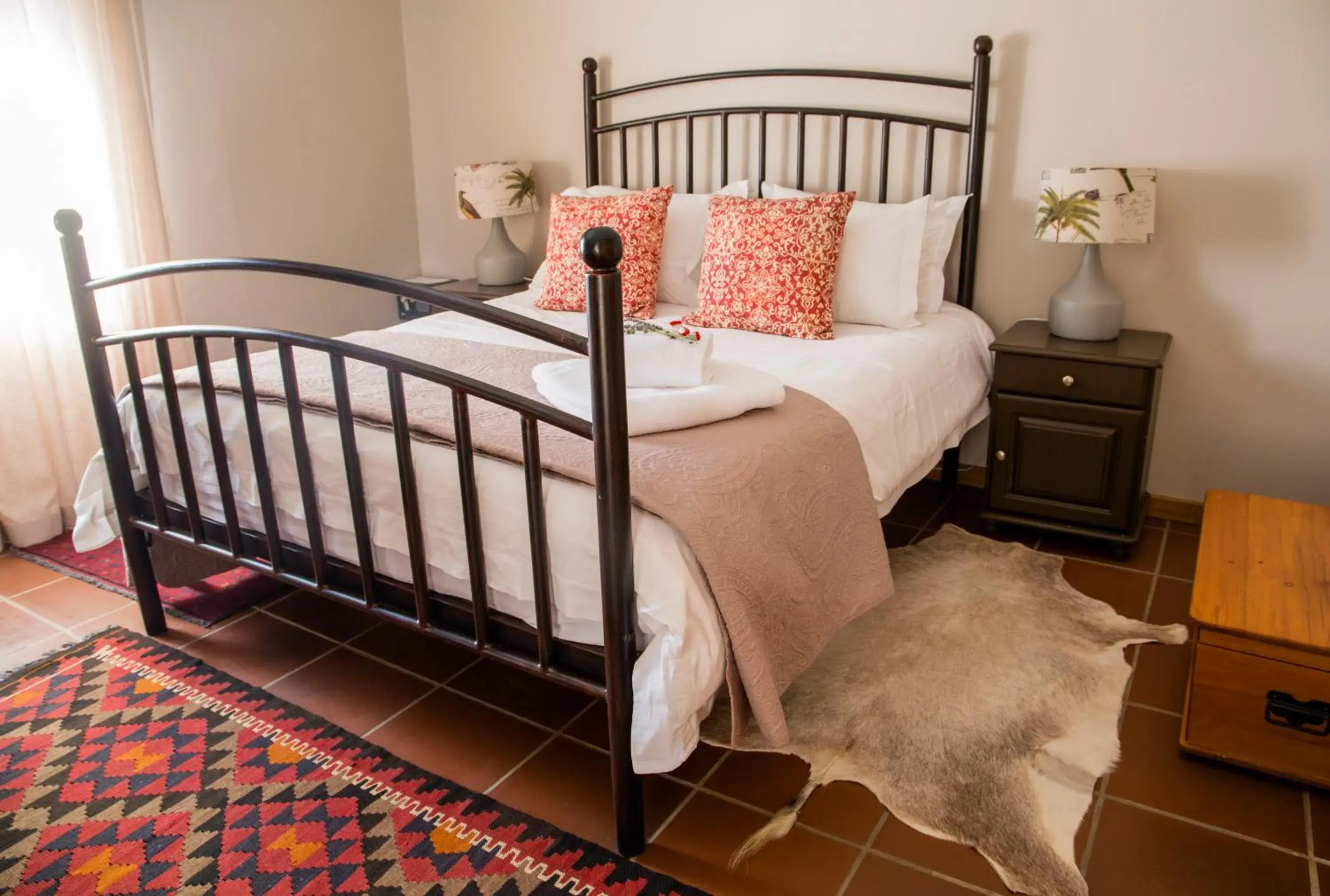 Double Room with Mountain View - single occupancy in 36 On Boom B&B Double Room with Mountain View - single occupancy in 36 On Boom B&B