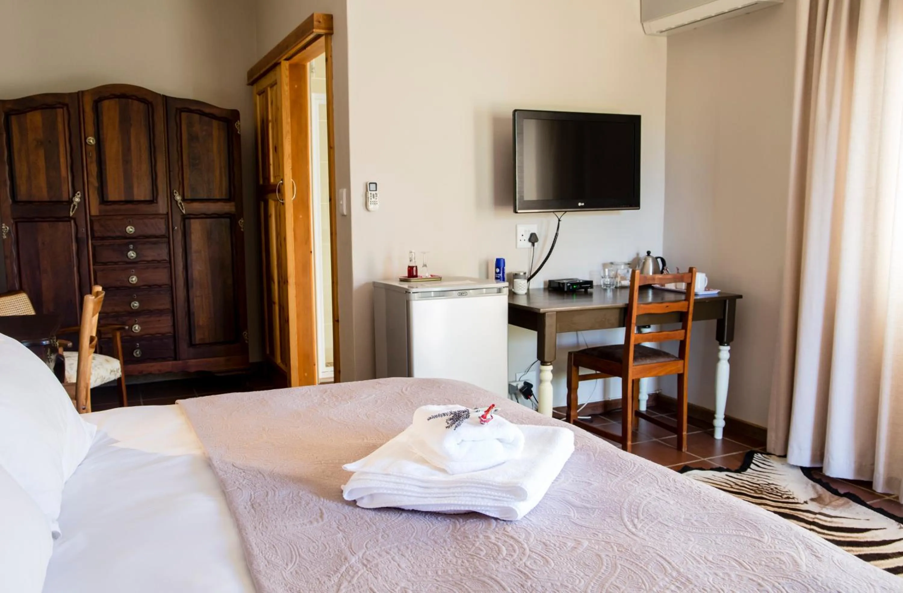 TV and multimedia in 36 On Boom B&B