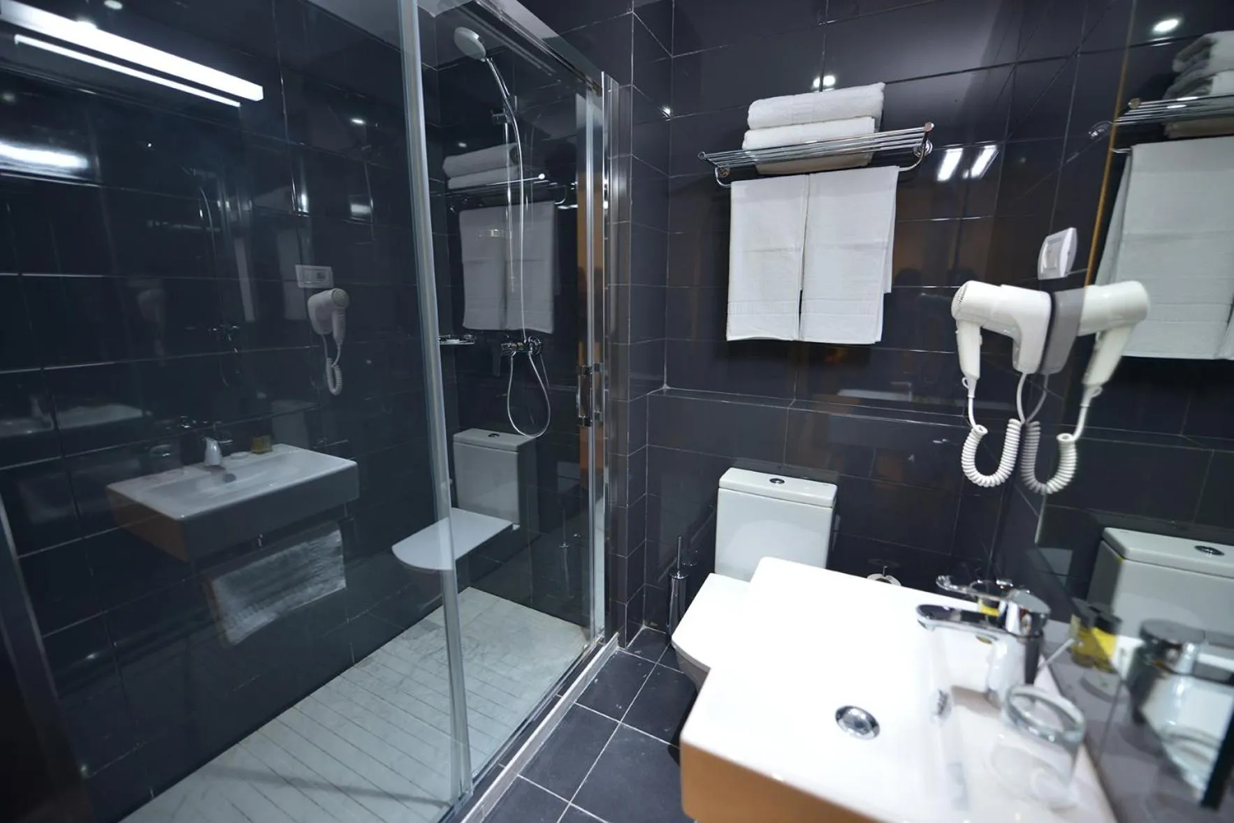 Shower in Annakhil Hotel