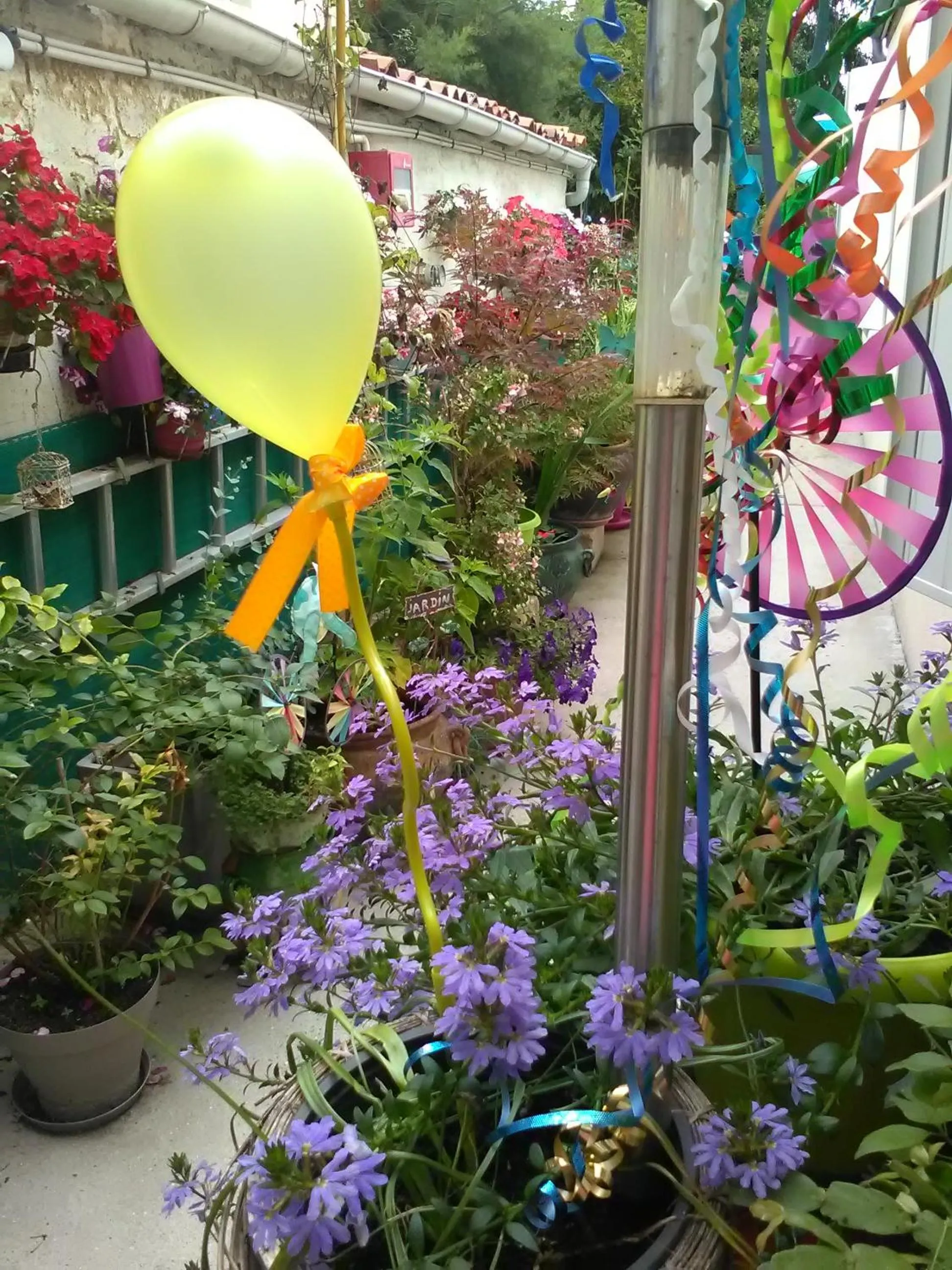 Garden view in Le Parisien