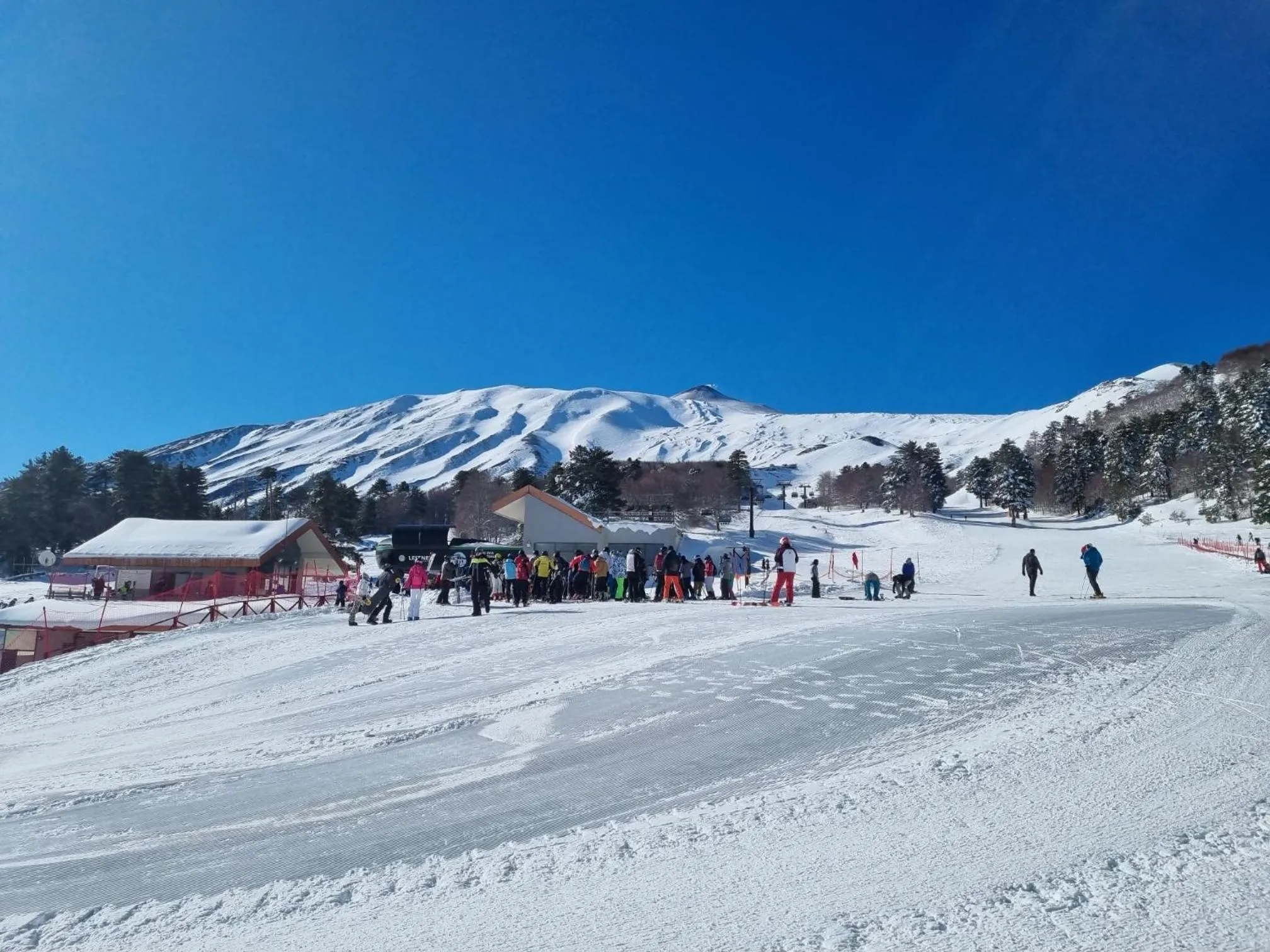 Skiing in B&B BOUTIQUE DI CHARME "ETNA-RELAX-NATURA"