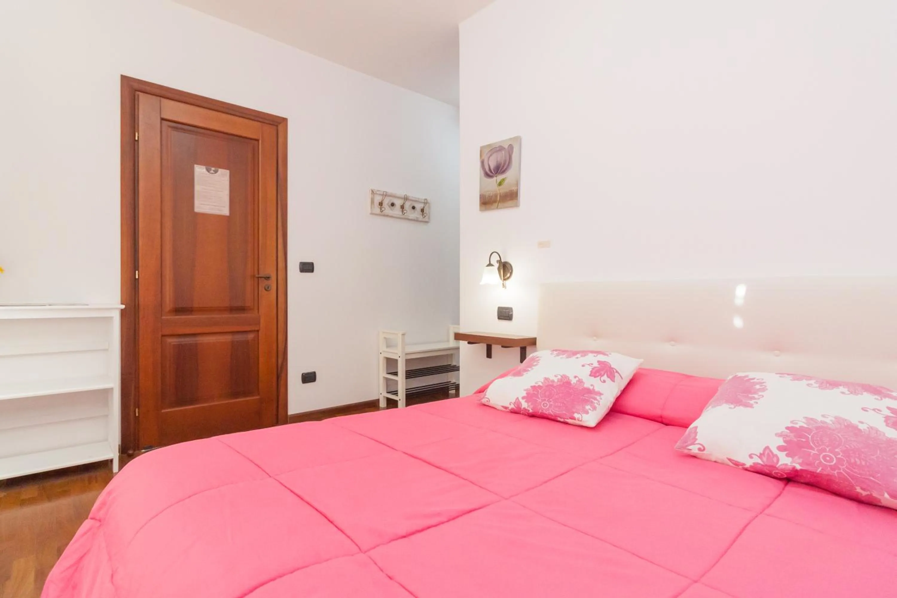 Bed in B&B BOUTIQUE DI CHARME "ETNA-RELAX-NATURA"