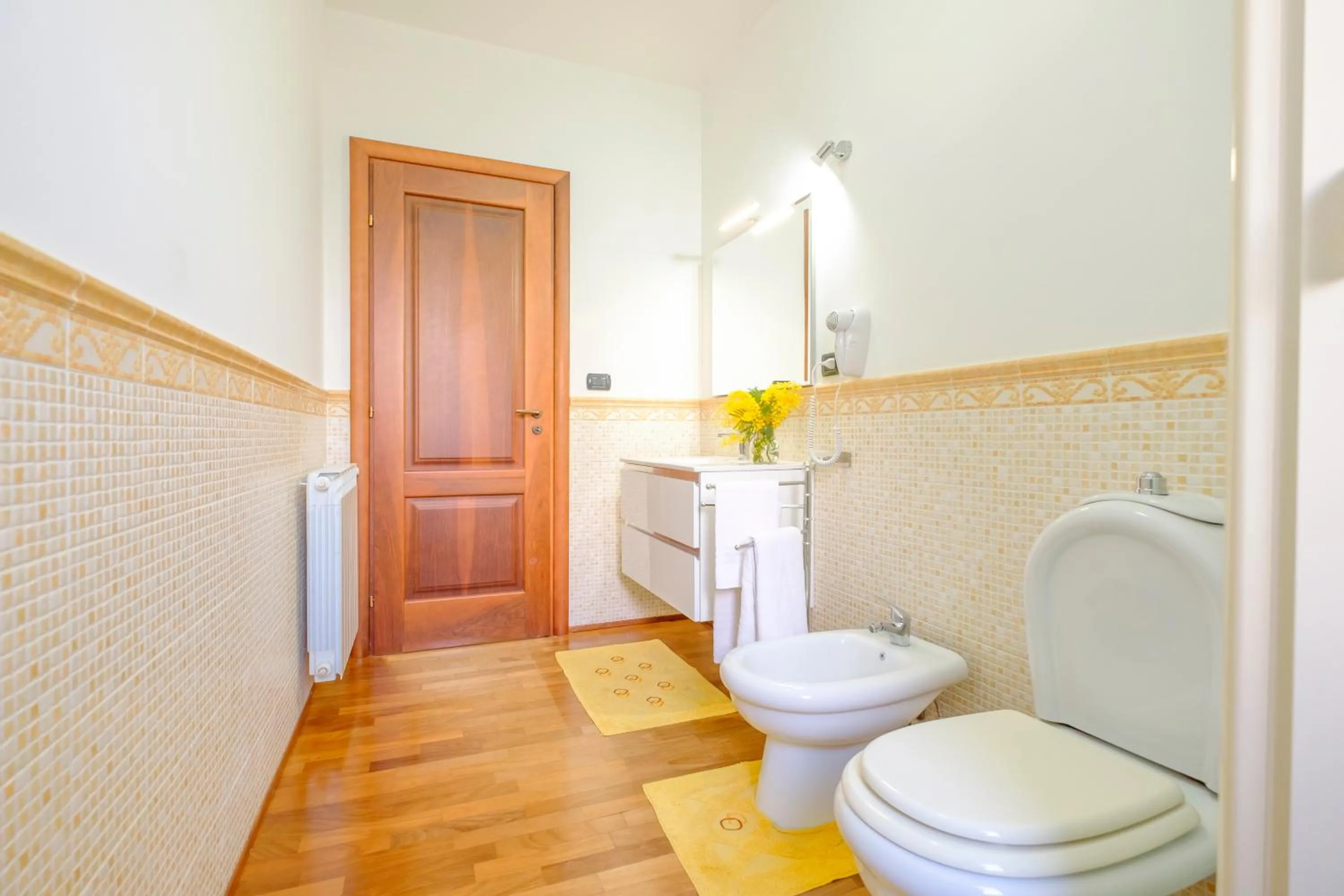 Shower in B&B BOUTIQUE DI CHARME "ETNA-RELAX-NATURA"