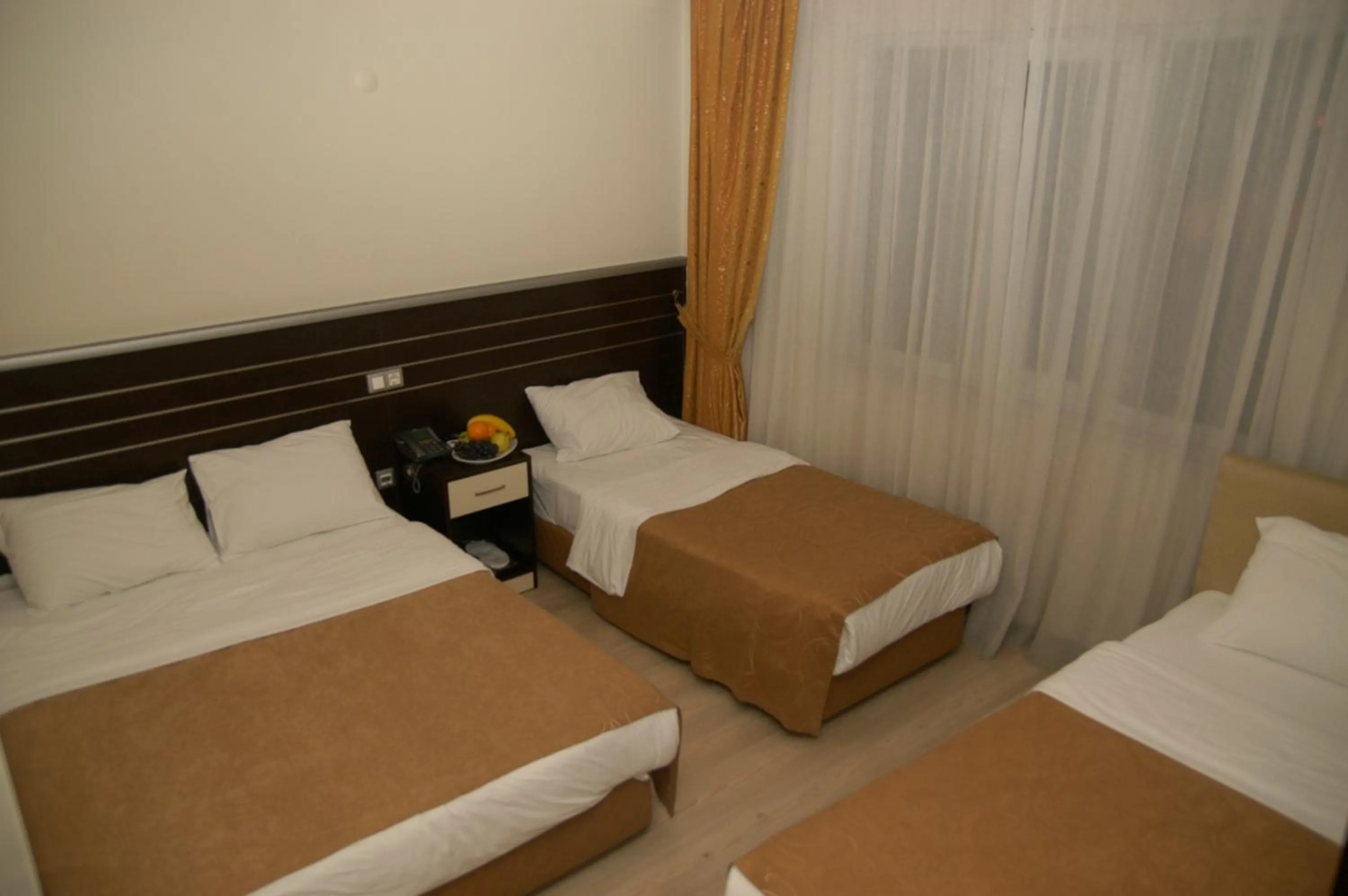 Bedroom, Bed in Merdan Hotel