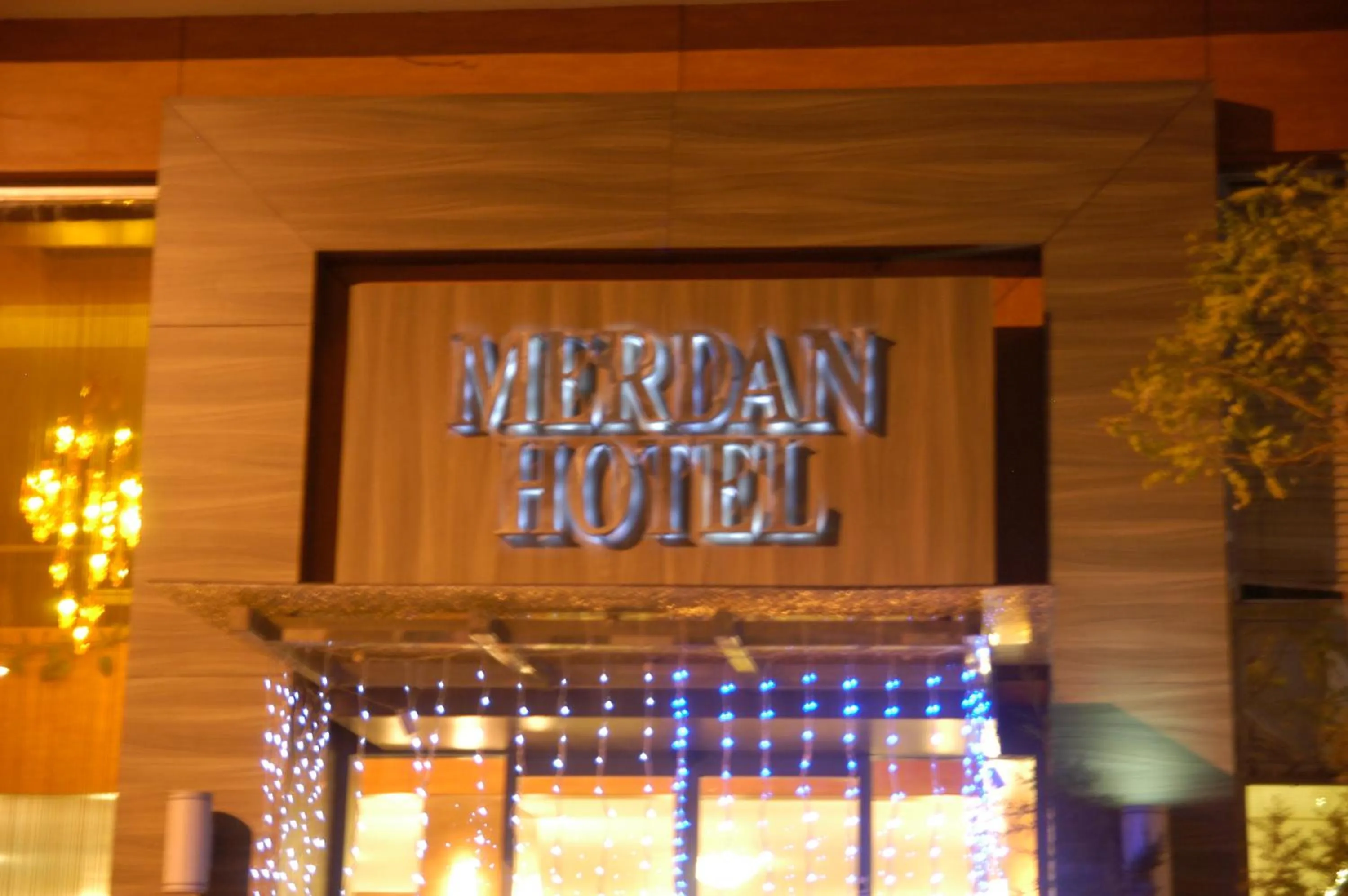 Facade/entrance in Merdan Hotel