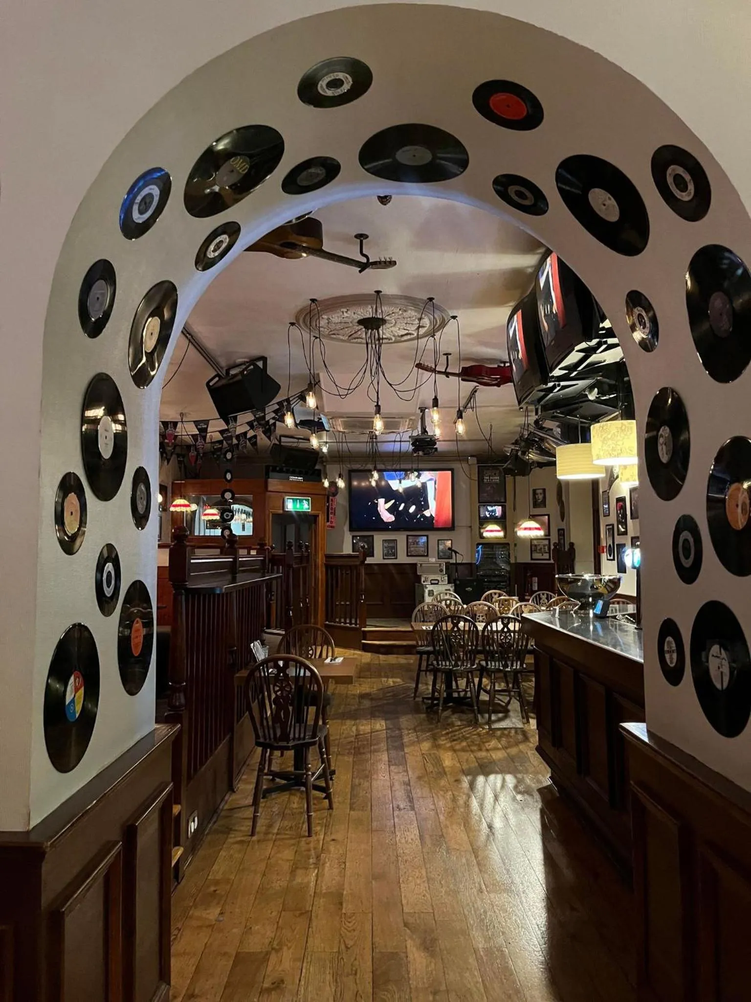 Restaurant/places to eat in The White Hart Hotel