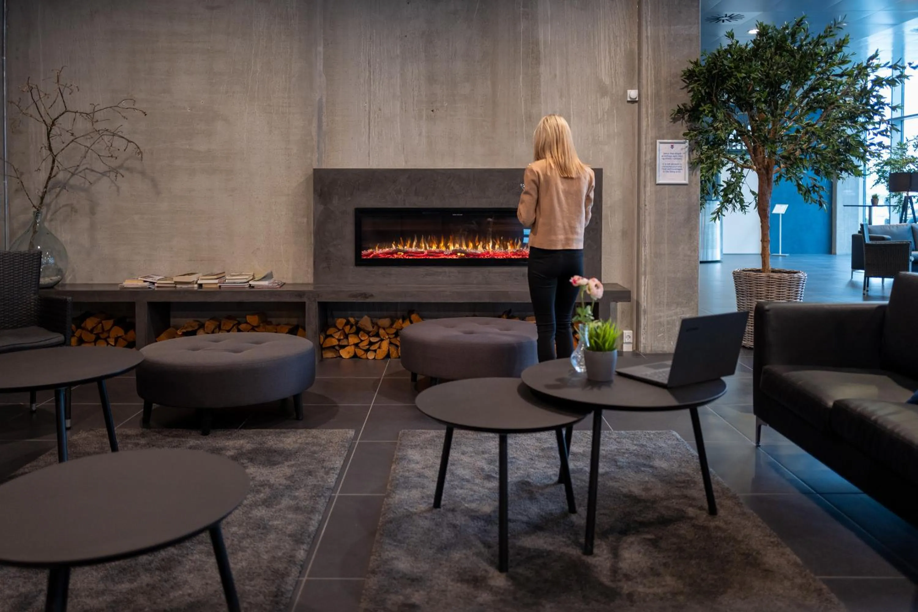 Communal lounge/ TV room in Cabinn Apartments