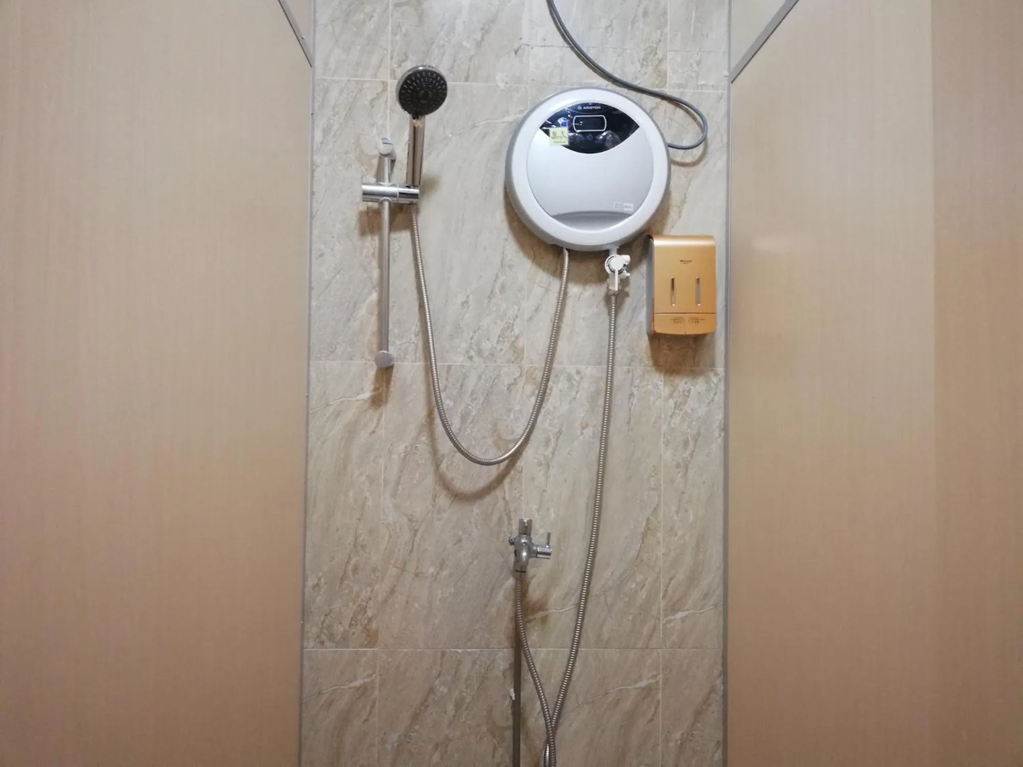 Bathroom in Spacepod@SG