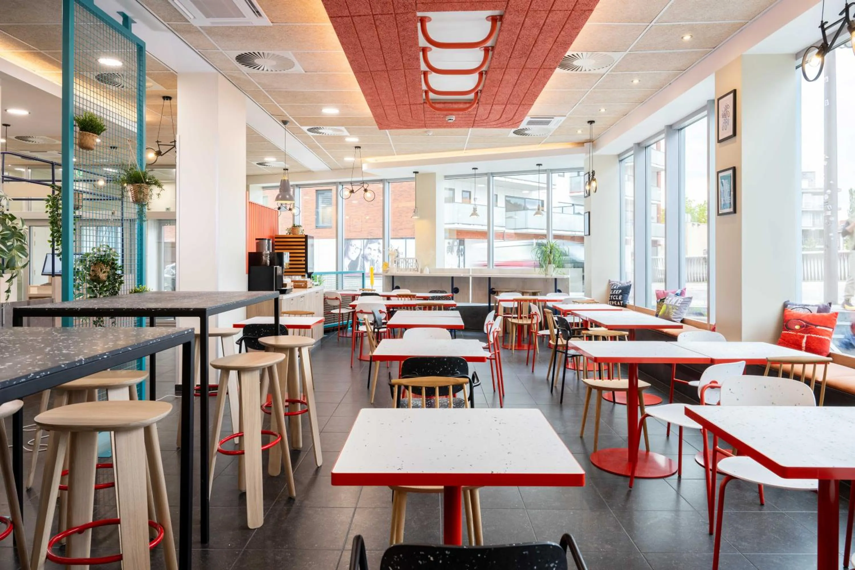 Buffet breakfast in ibis budget Leuven Centrum