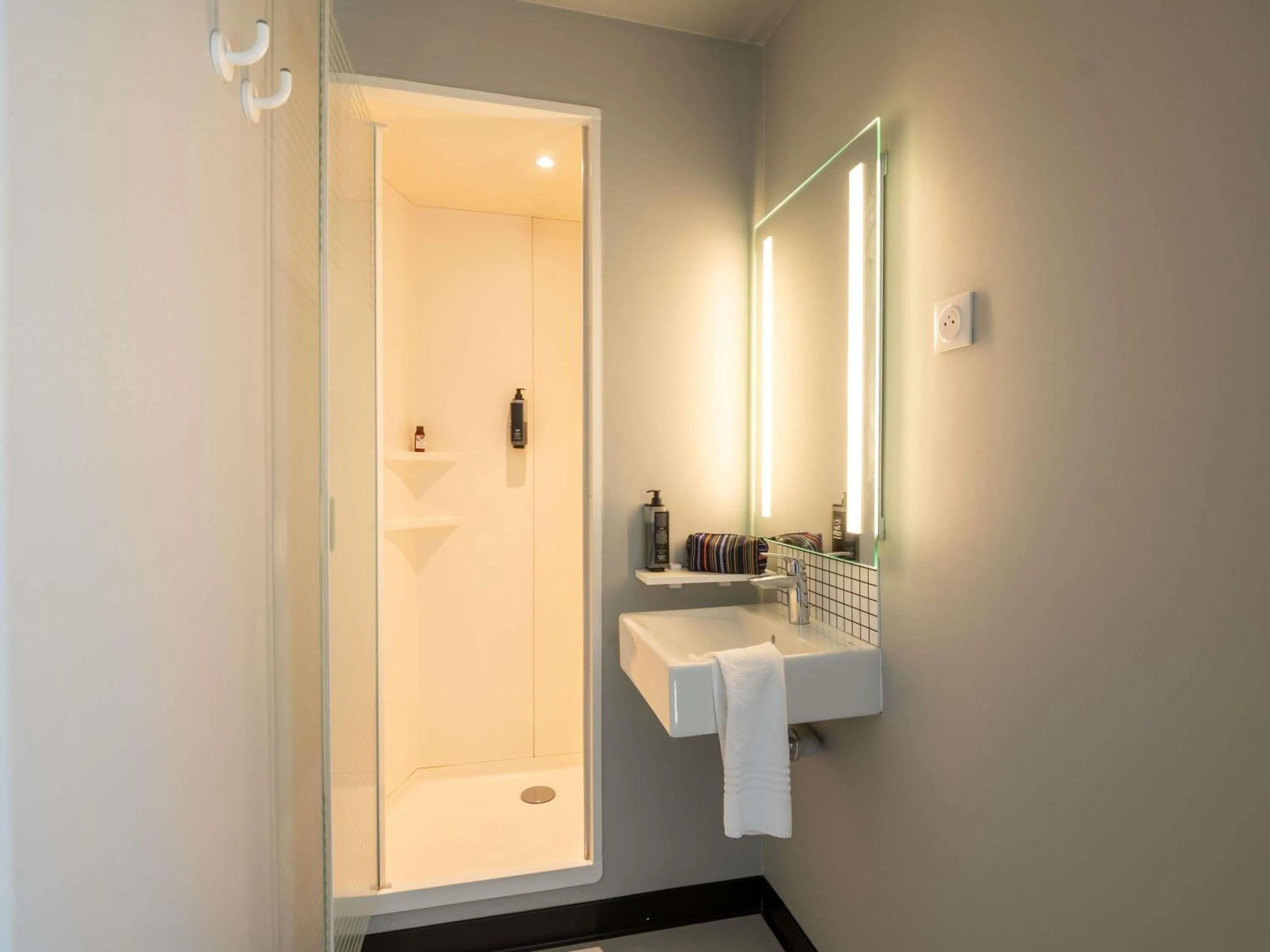 Bedroom in ibis budget Leuven Centrum