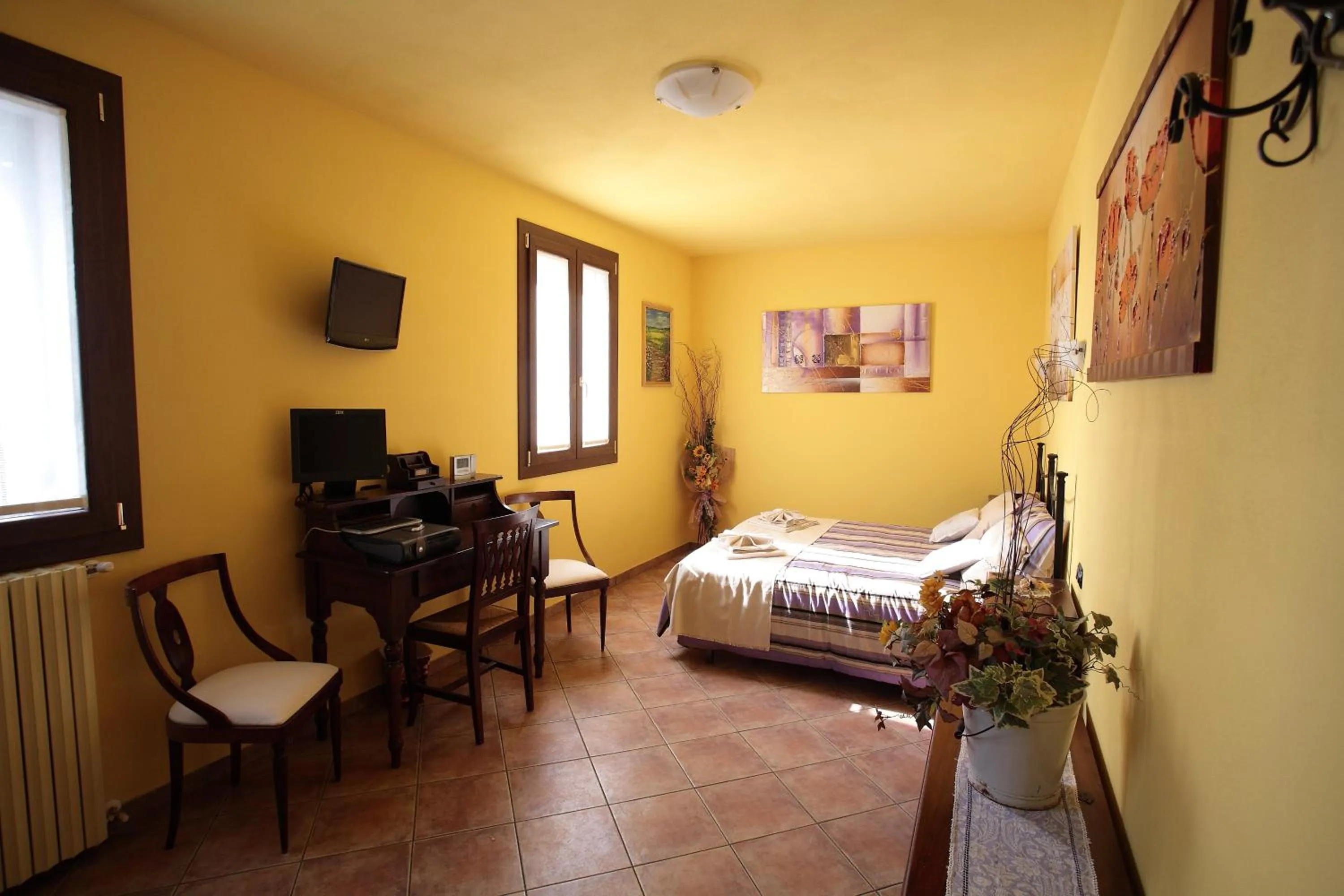 Photo of the whole room in Casa di Campagna B&B La Corte Ferrara